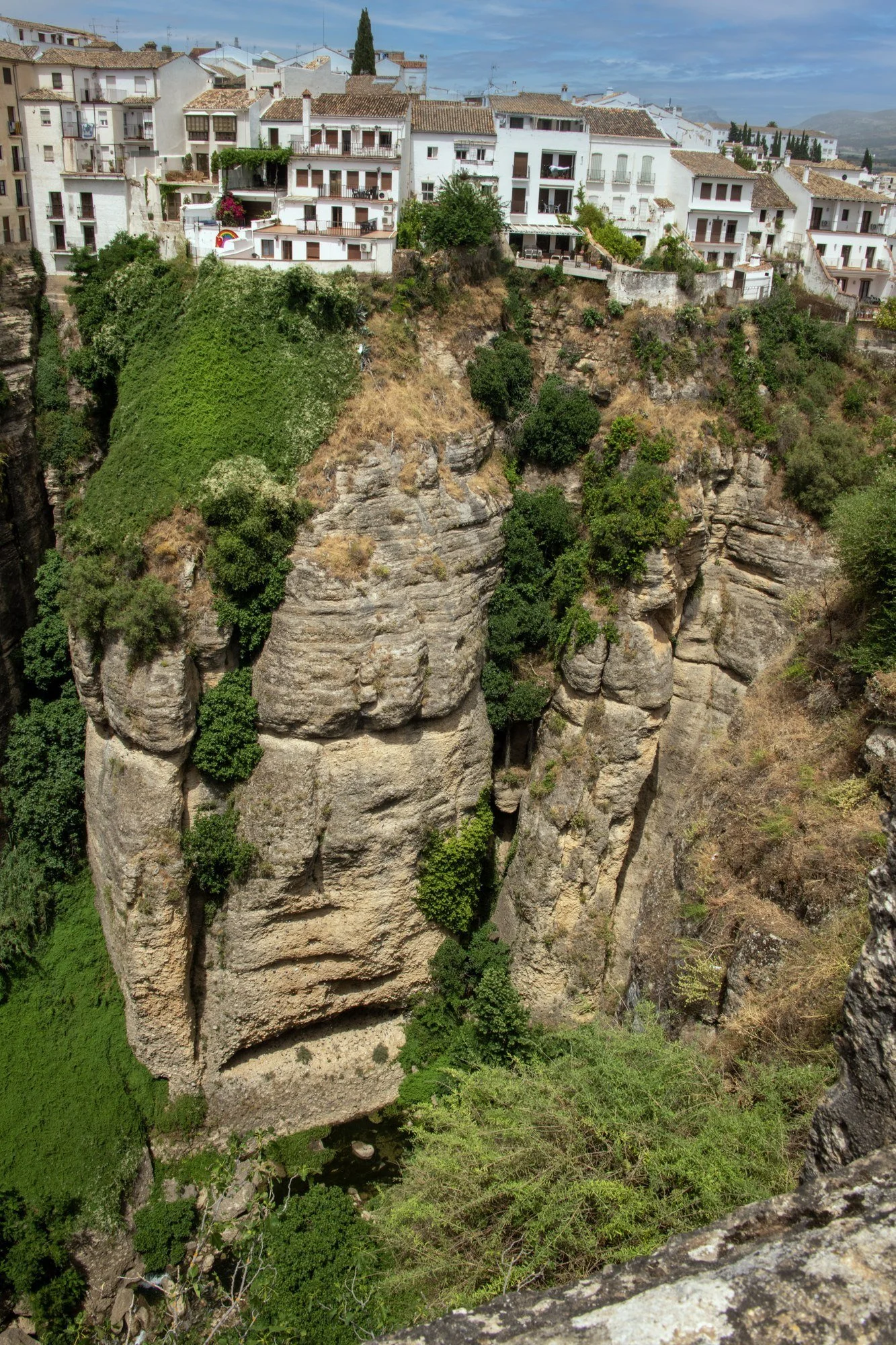MAC_4389 · Cliff-top houses above El Tajo, Ronda, Spain