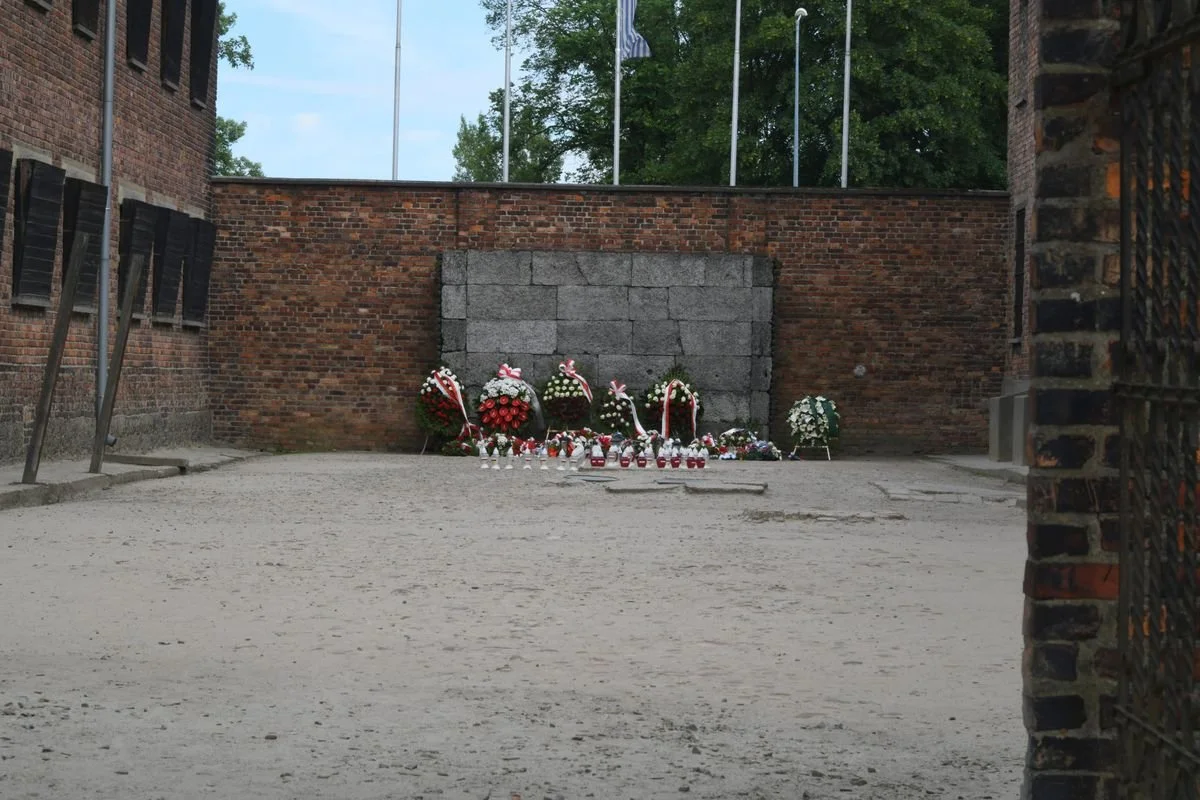 MAC_5521 · Death Wall with wreaths, Auschwitz I, Poland