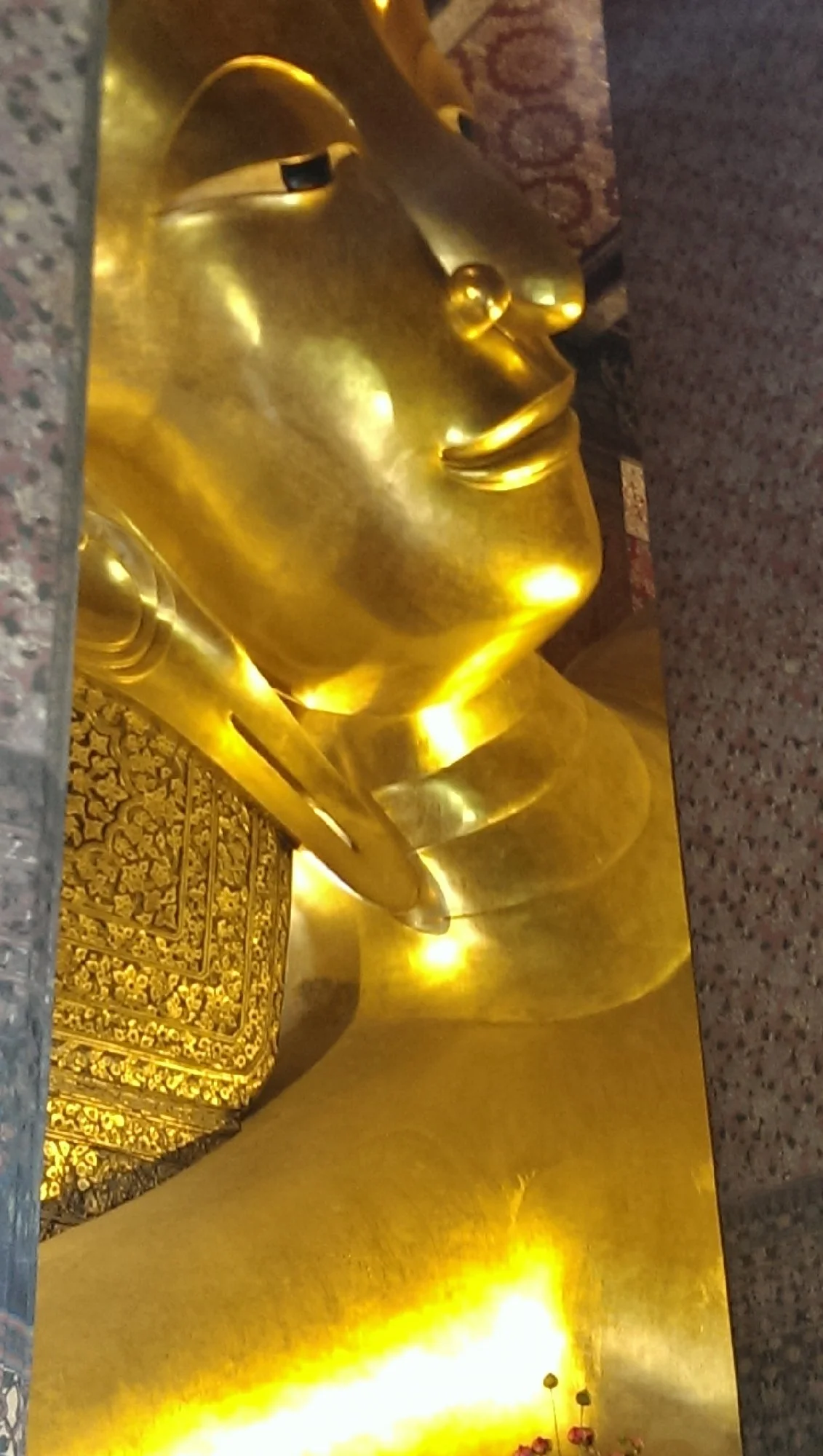 391 · Face of the Reclining Buddha, Wat Pho, Bangkok, Thailand