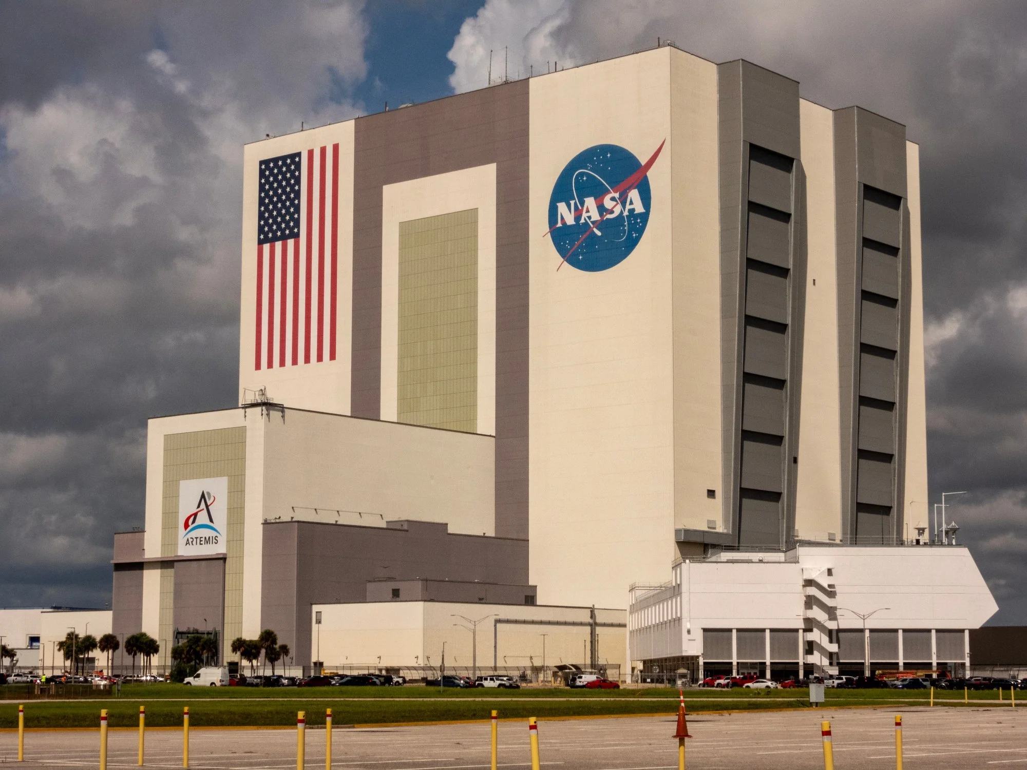DSCN_0030 · Vehicle Assembly Building under a storm sky, Kennedy Space Center, Florida