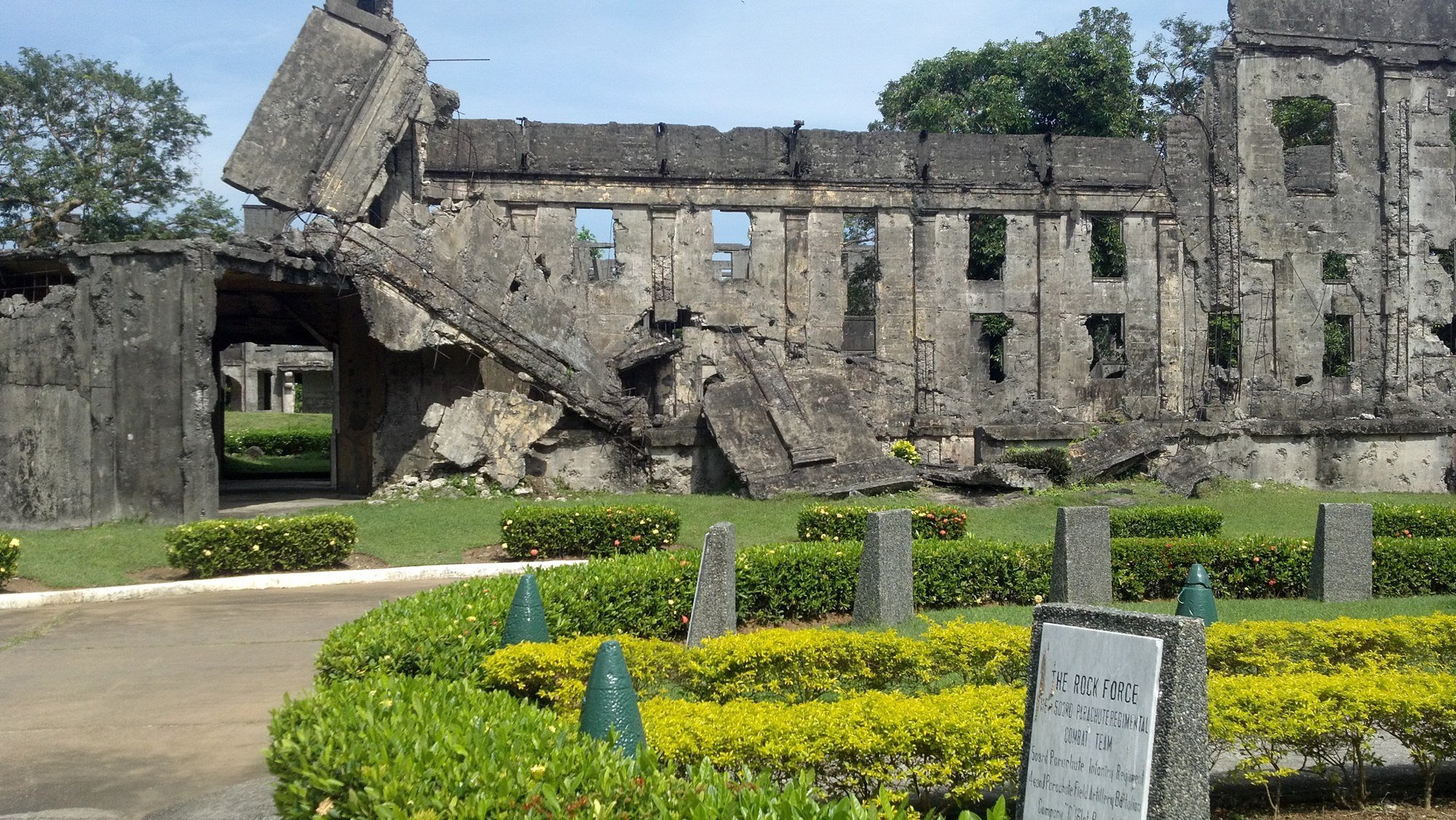 2011-11-20_11-04-02_569 · Mile-Long Barracks ruins, Philippines