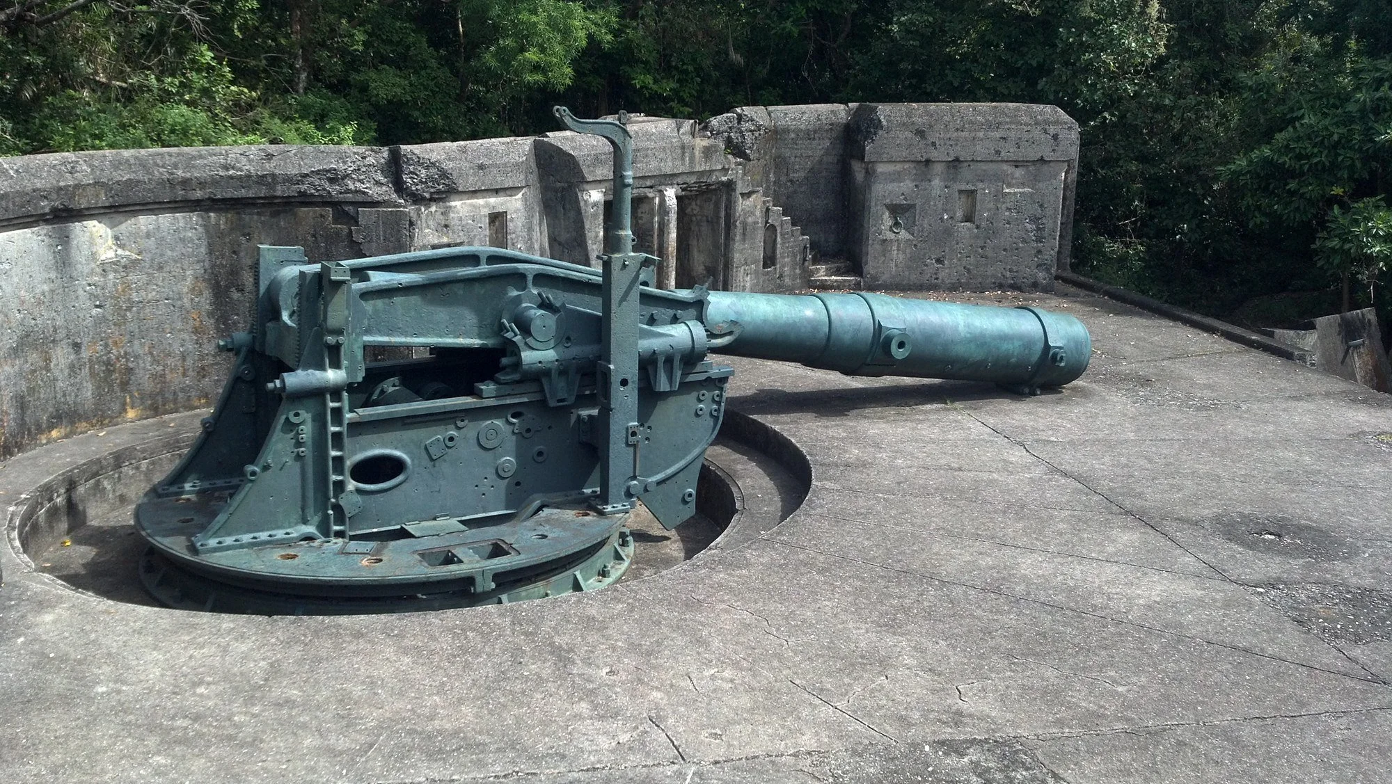 2011-11-20_10-19-07_754 · Coastal gun battery, Philippines