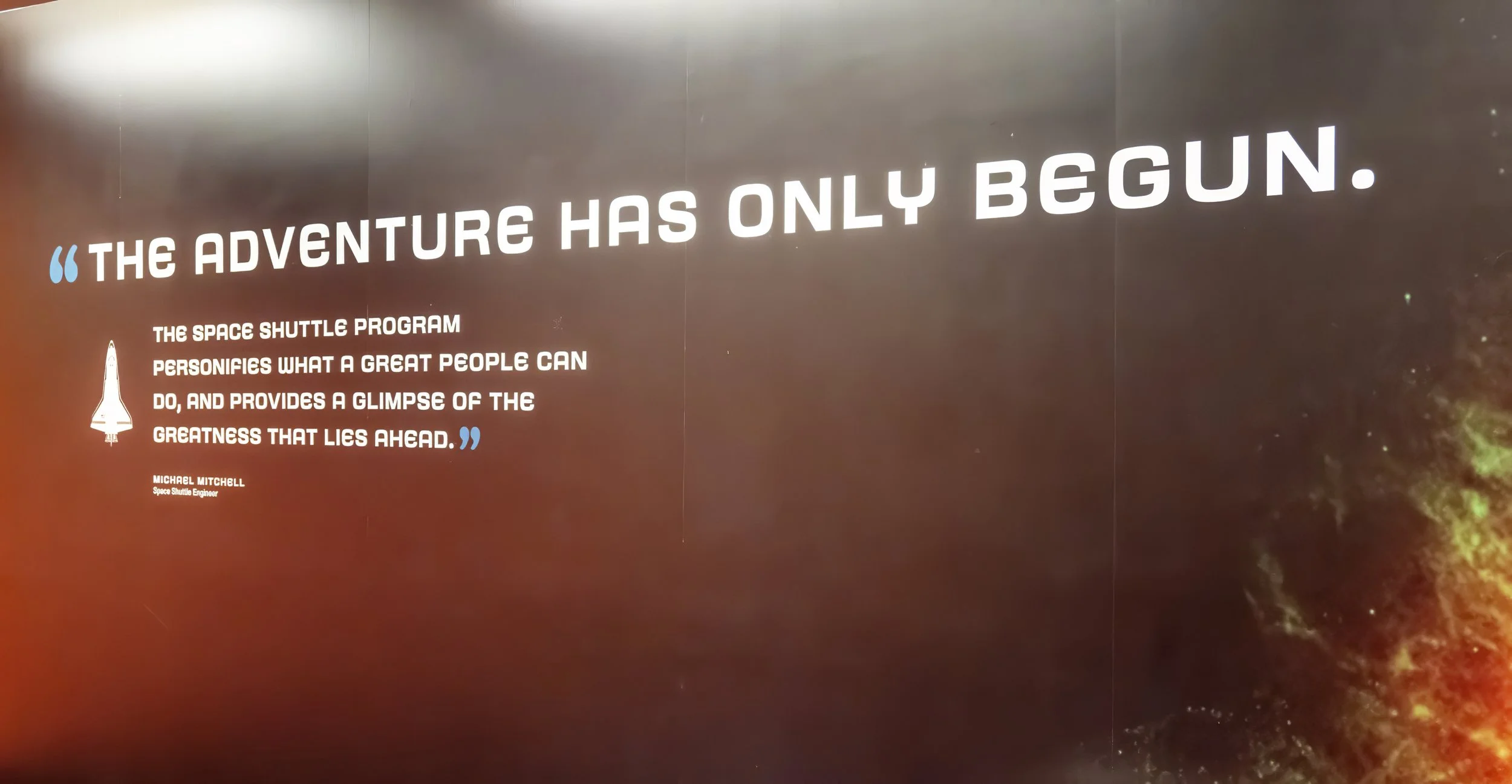 _ED06033 SIGN AT NASA ABOUT SHUTTLE PROGRAM.jpg