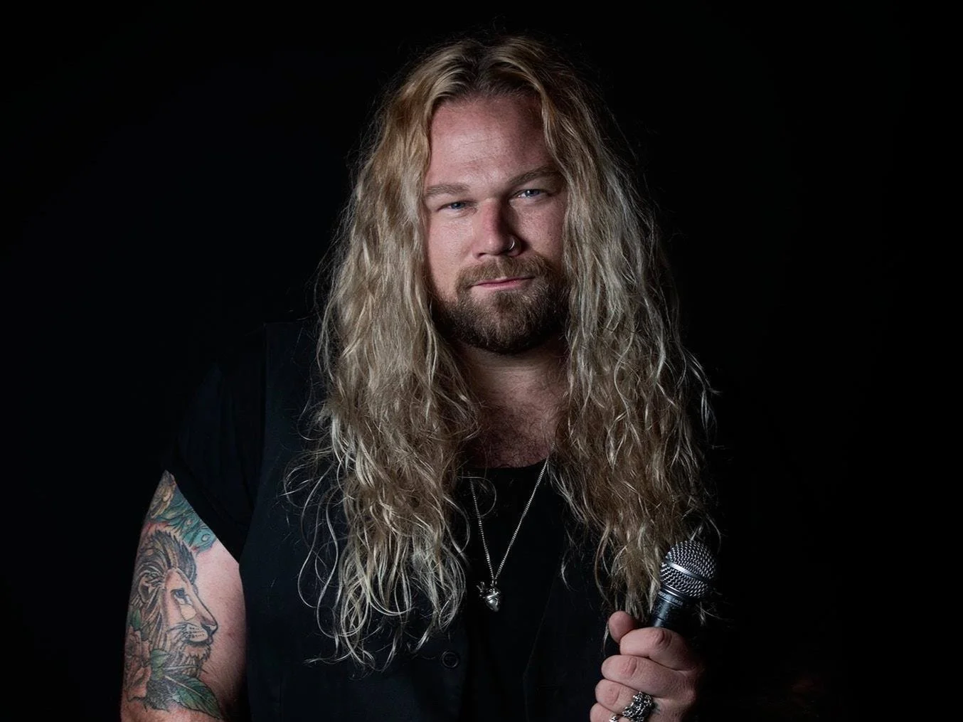 Nathan James Headshot.jpg