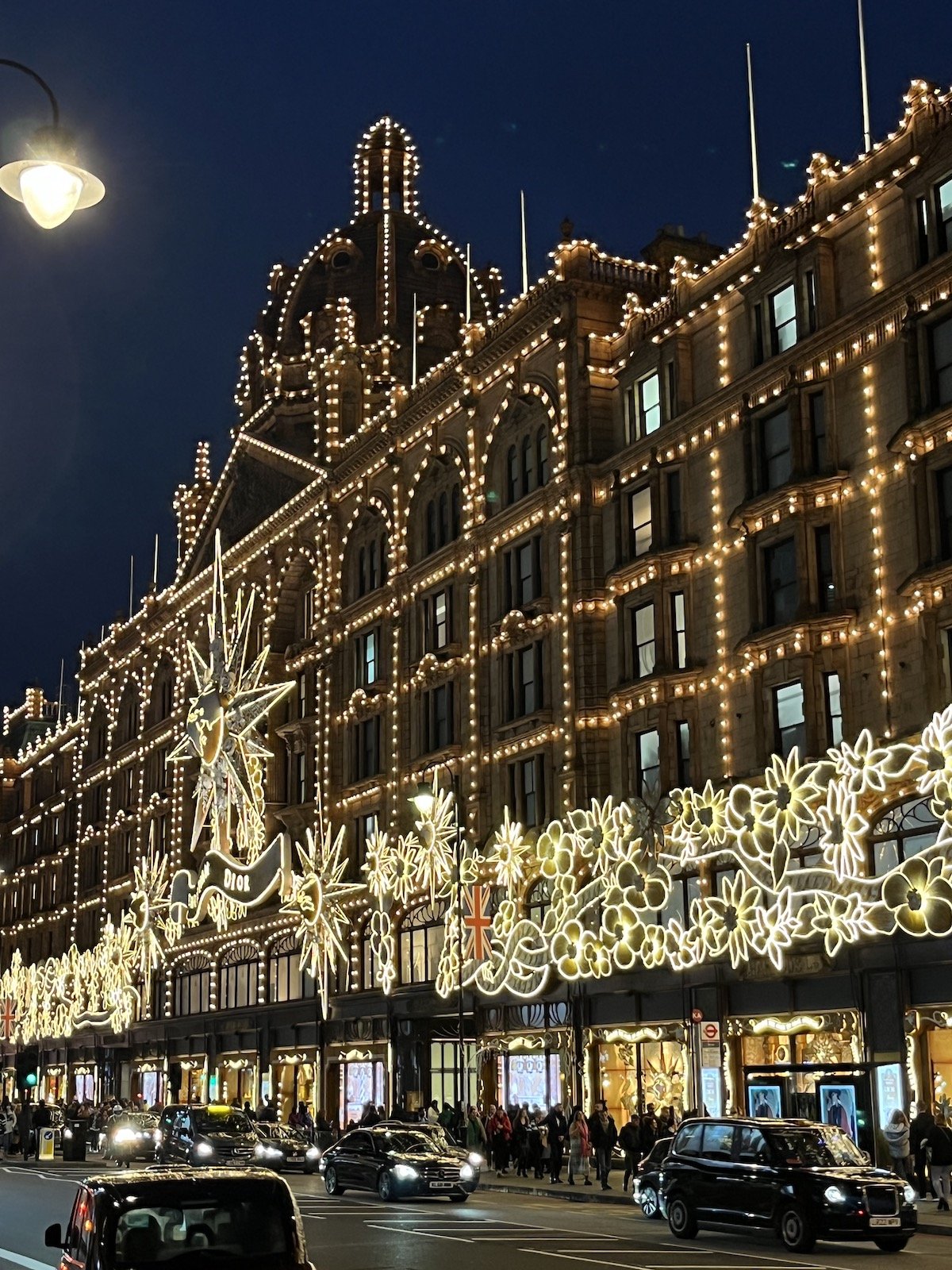 london christmas lights harrods 46.JPG
