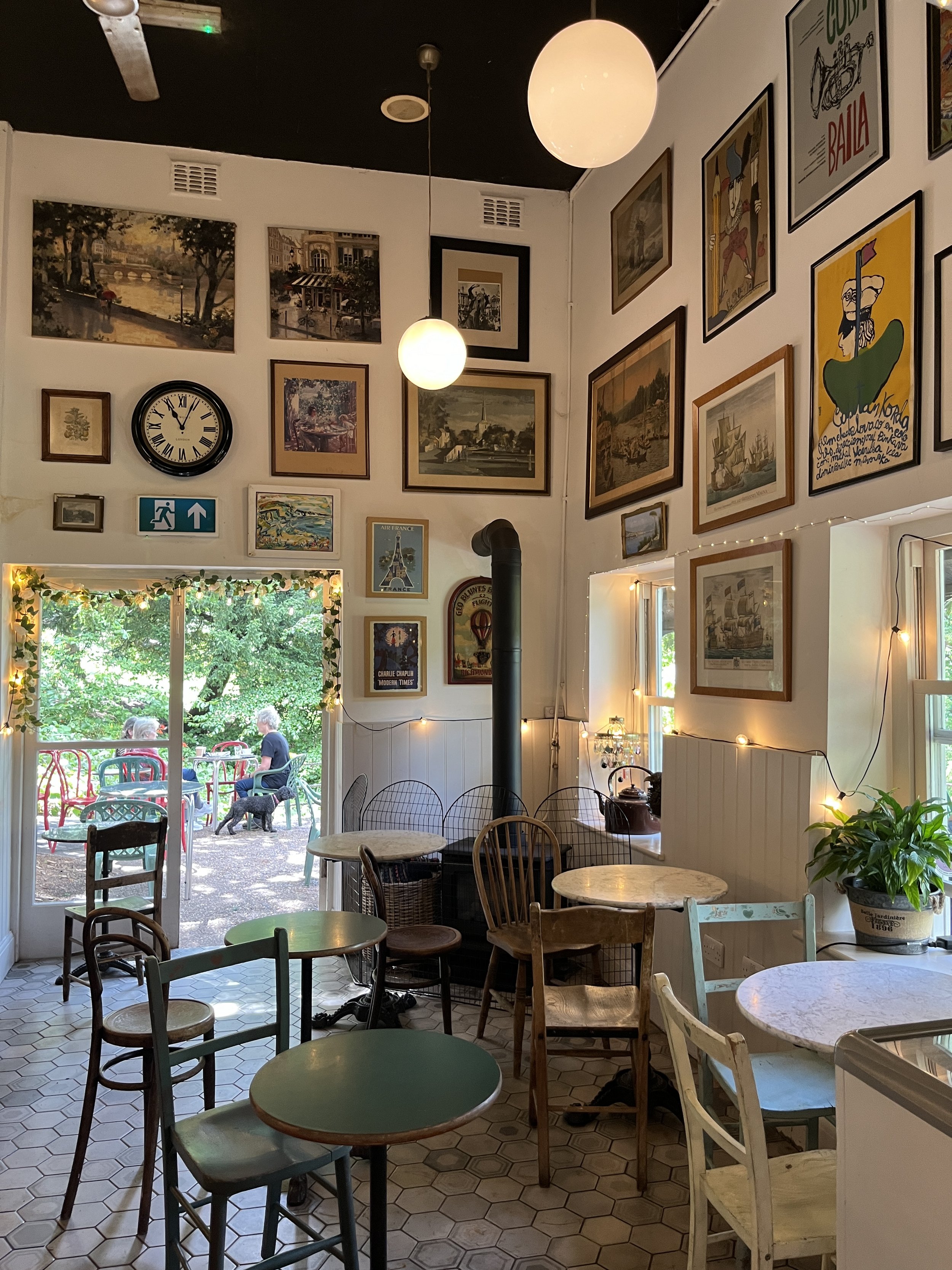 hollyhock cafe richmond london5.JPG