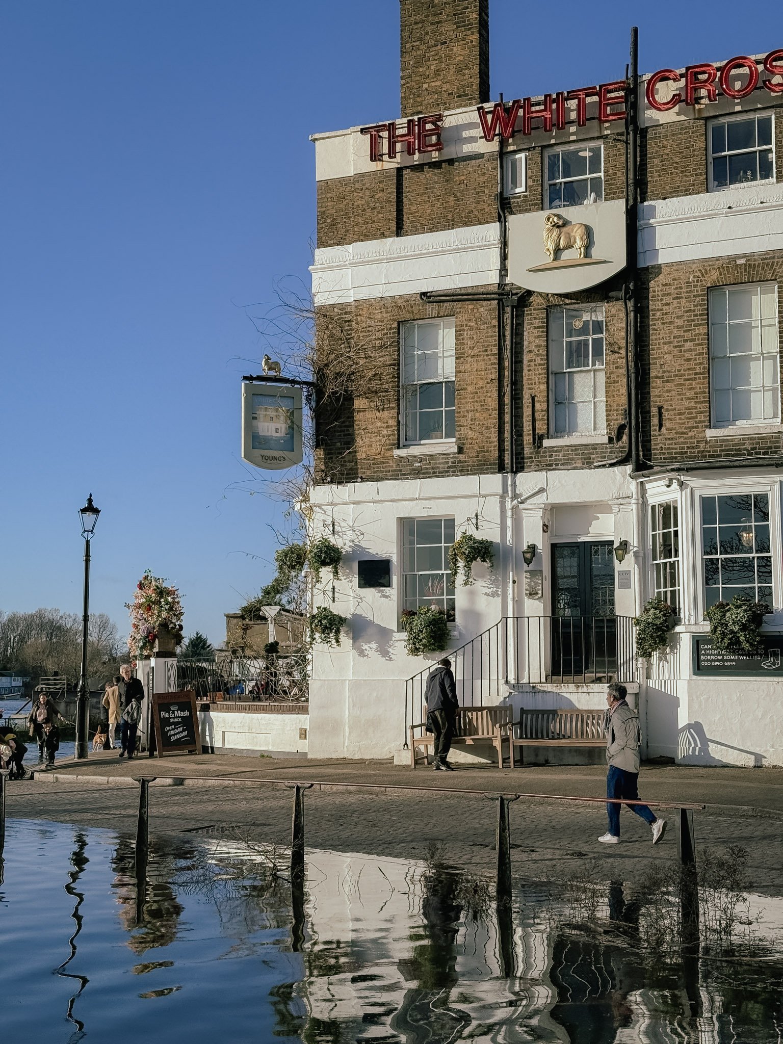 the white cross pub richmond.jpg