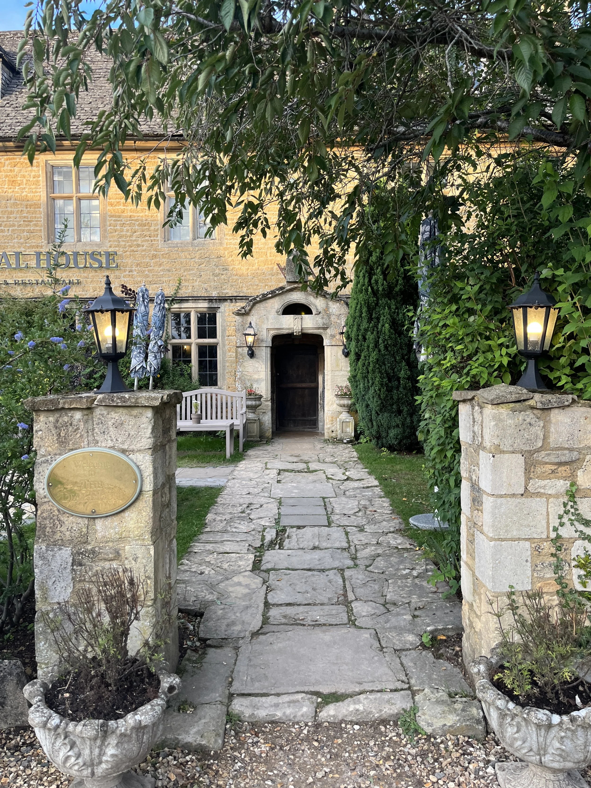 cotswolds hotel3.JPG