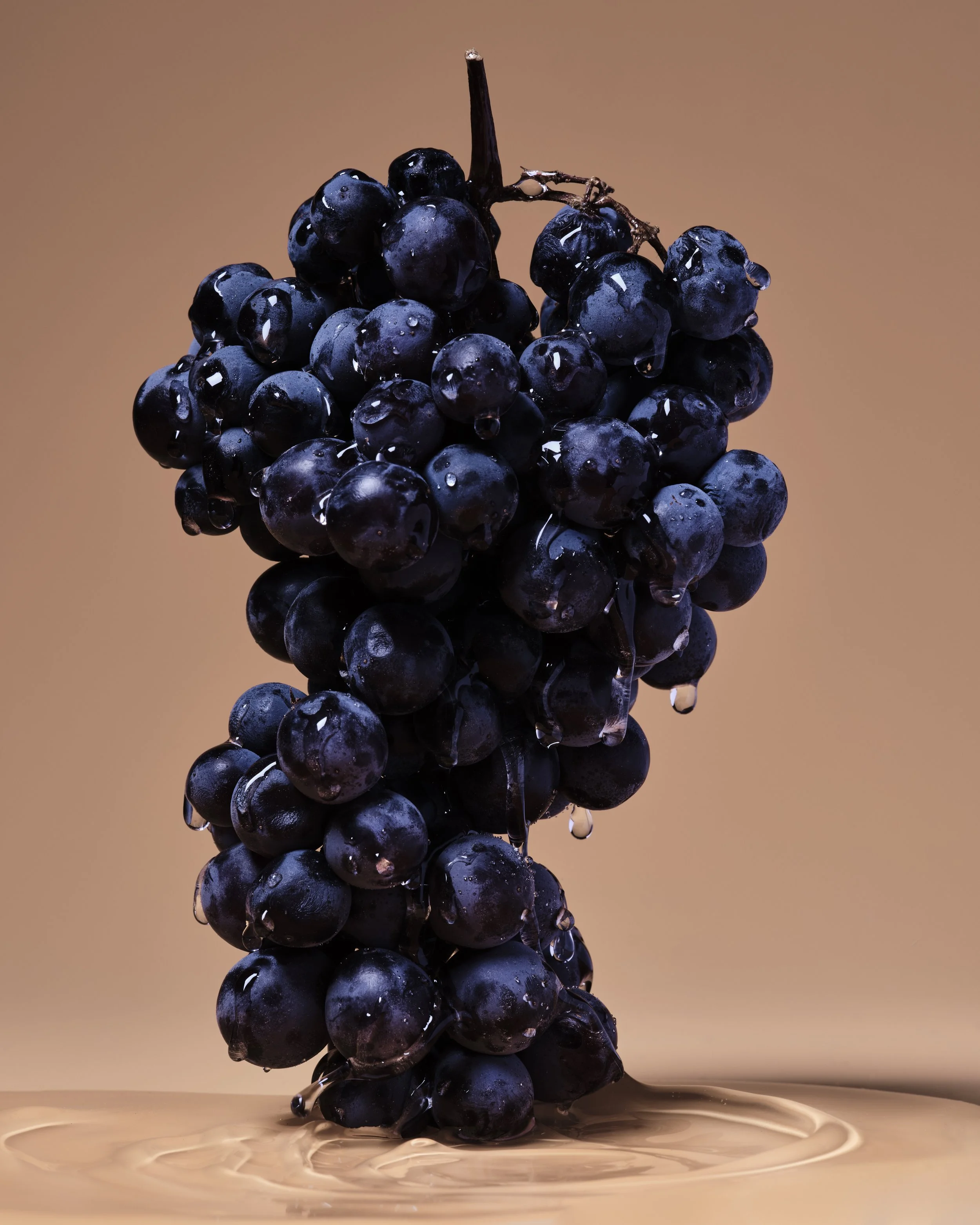 07_SuzanneSaroff_Grapes_2024.JPG