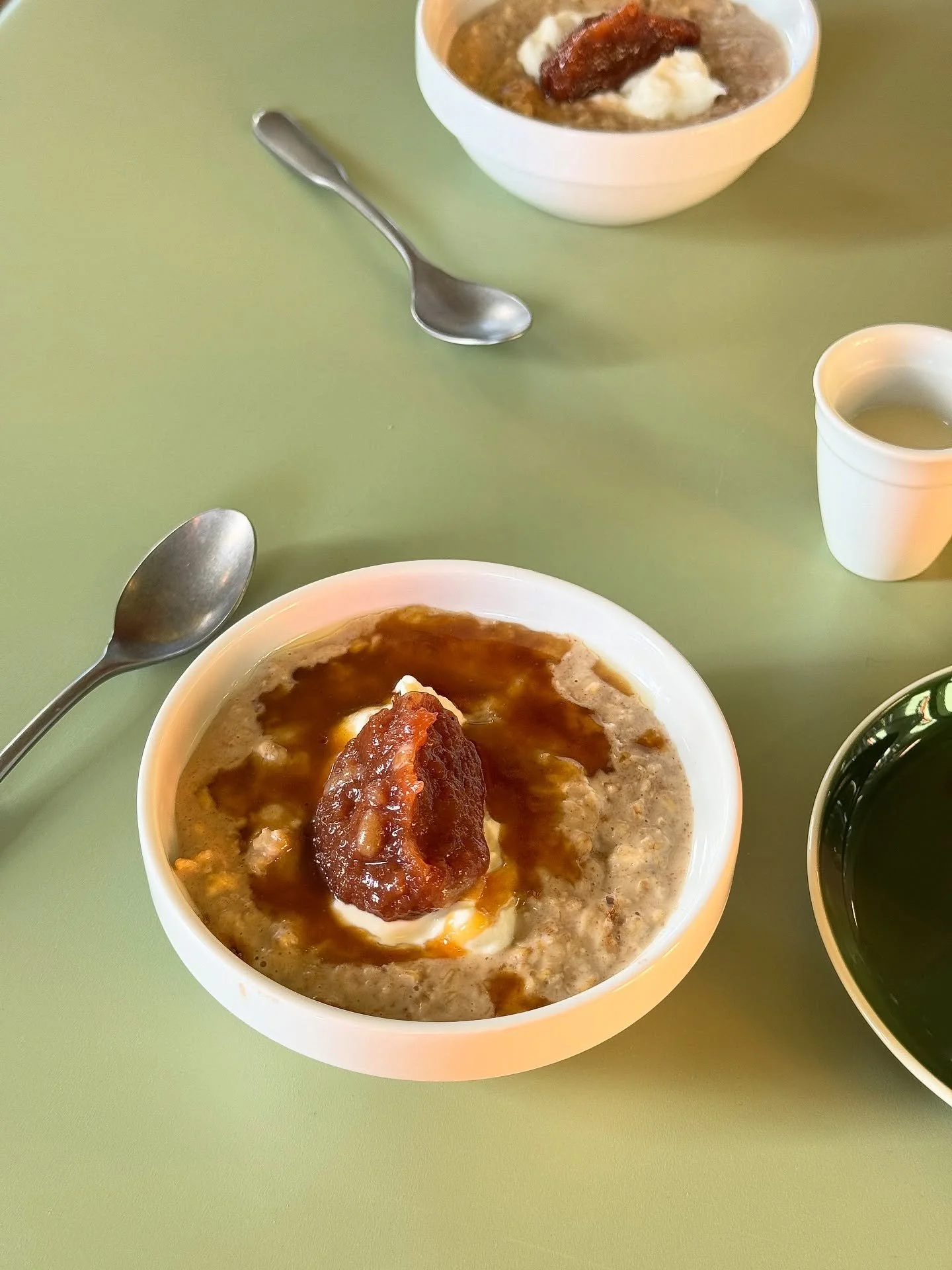 October you started off fab and ended fab so that’s all that matters 
1. Finks porridge with apple butter, yoghurt, toasted hazelnuts & miso caramel
2. Recipe Calendar sketches @hopepointingfood 
3. 💇‍♀️💇‍♀️💇‍♀️
4. Postcards