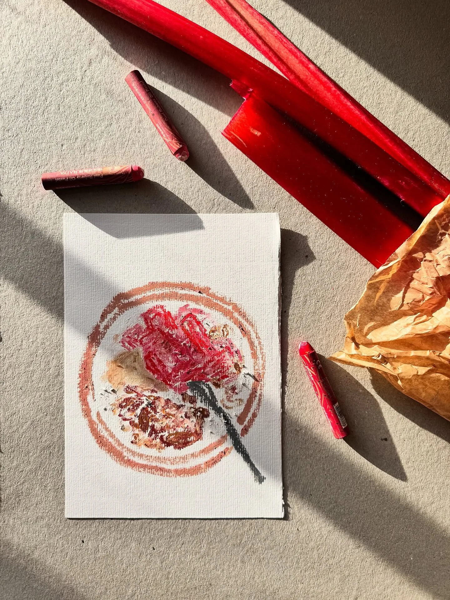 Day 100 of January but it&rsquo;s okay bcos forced rhubarb is here 🎀🎀🎀💓💓🌸🌸🌸 

Oil pastel granola bowls with some Winter sunshine!!!