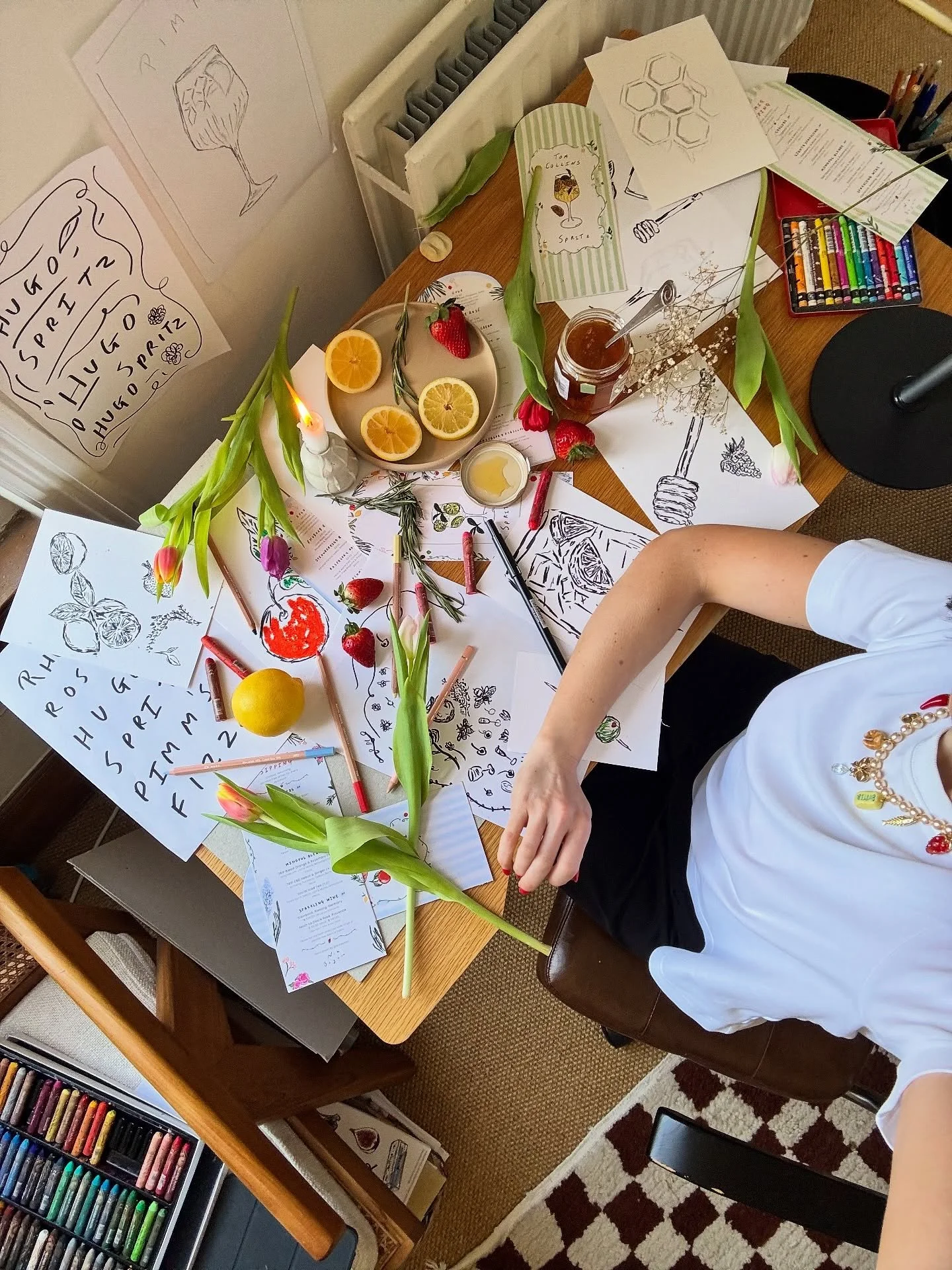 Fun stuff that has been created this month 🫶💓🍸

1. Content for @youngspubs 
2. Sketch of my local favourite @seaborncoffeeuk ☕️
3. @grapeandfig Cheese boxes are back in @brityardhq this summer (more drawing bits to come on this hehe! 
4. Copenhage