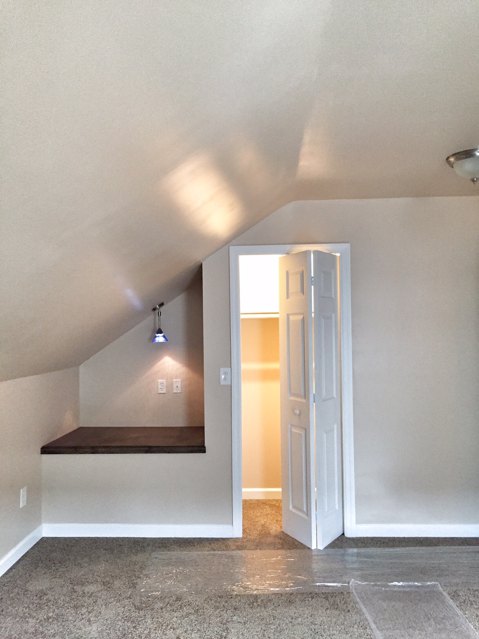 3702.3rdfloor.2.jpg
