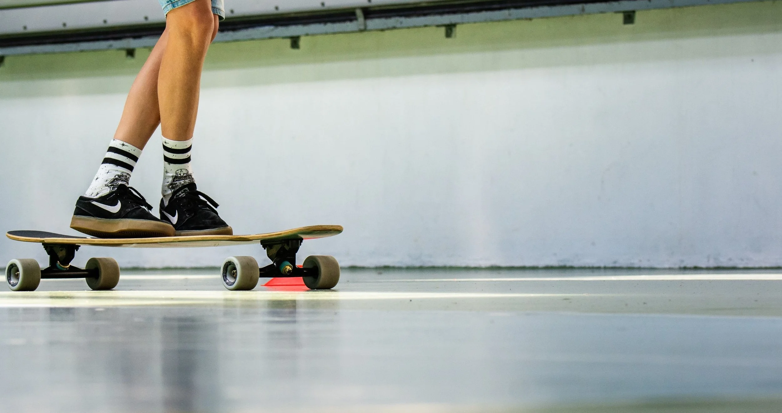 Cruiser Board Bois FunTomia Longboard Drop Through Cruiser Skateboard Complet Avec Roulement U00e0 Billes Mach1 High Speed T-Tool Avec Ou Sans Roues LED Longboard Apollo