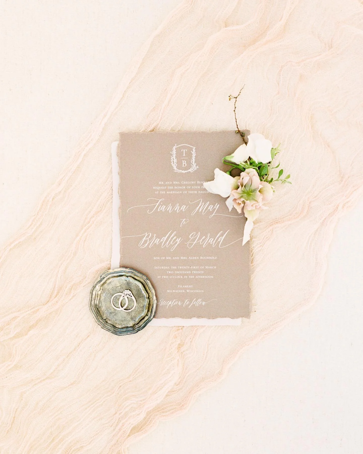 What&rsquo;s the one detail you want to make sure your photographer captures at your wedding?

While shoes and perfume are a lovely way to remember snippet of your day, things like your grandmothers bracelet or a special pair of Tiffany earrings from