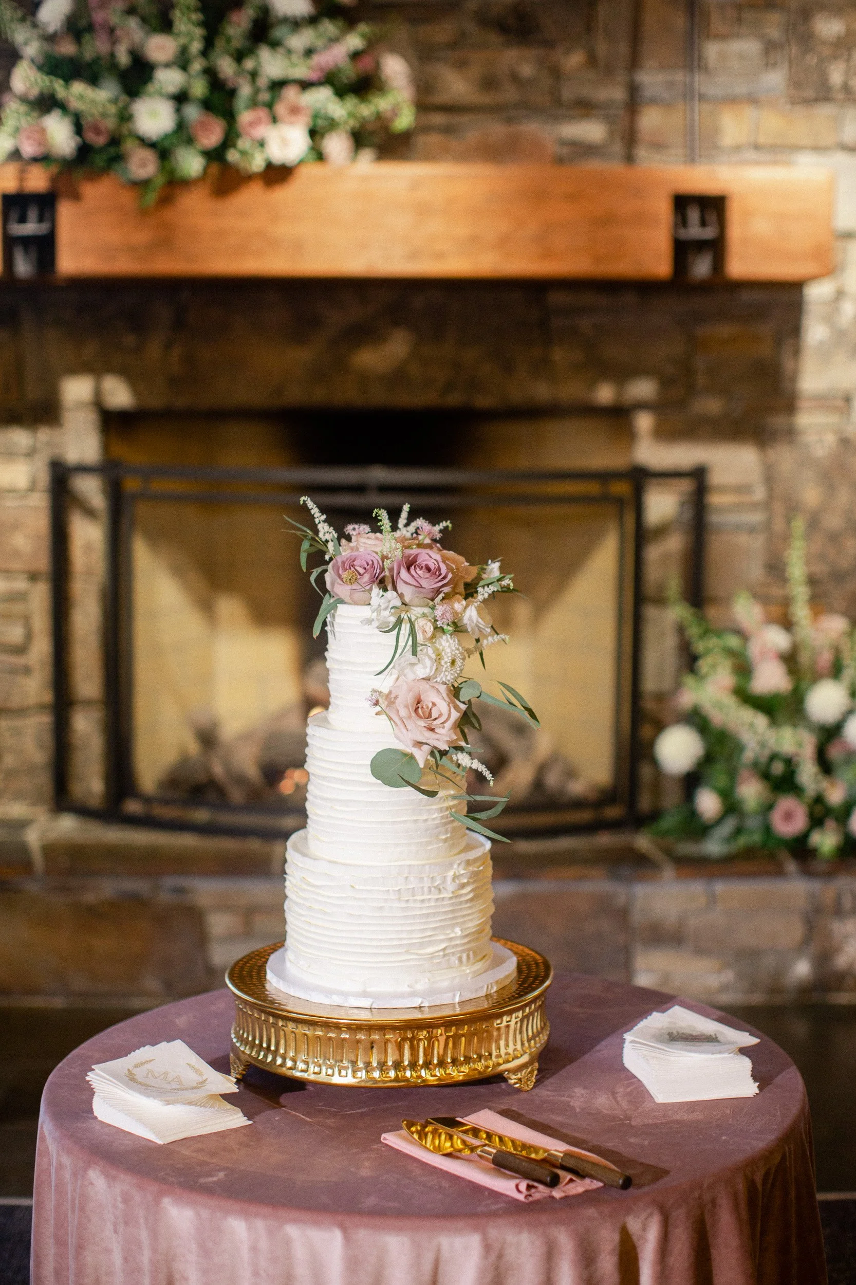 tahoe wedding cake