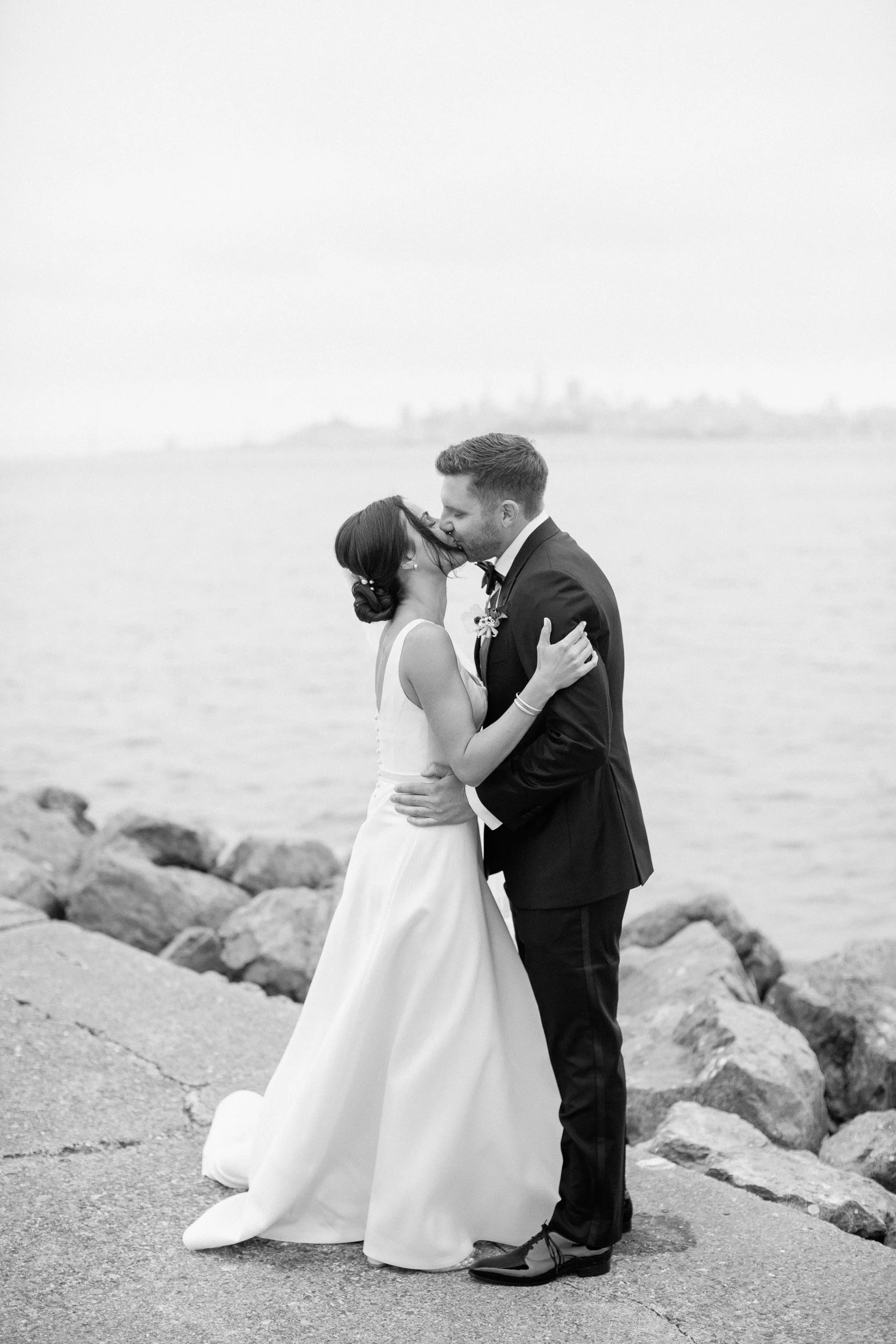 skyline kiss