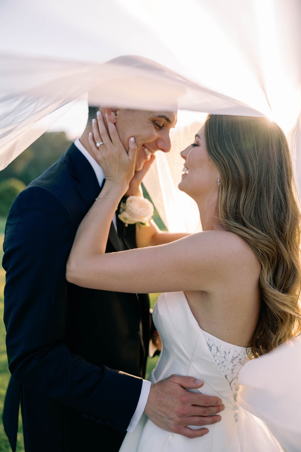 veil couple's weding photo