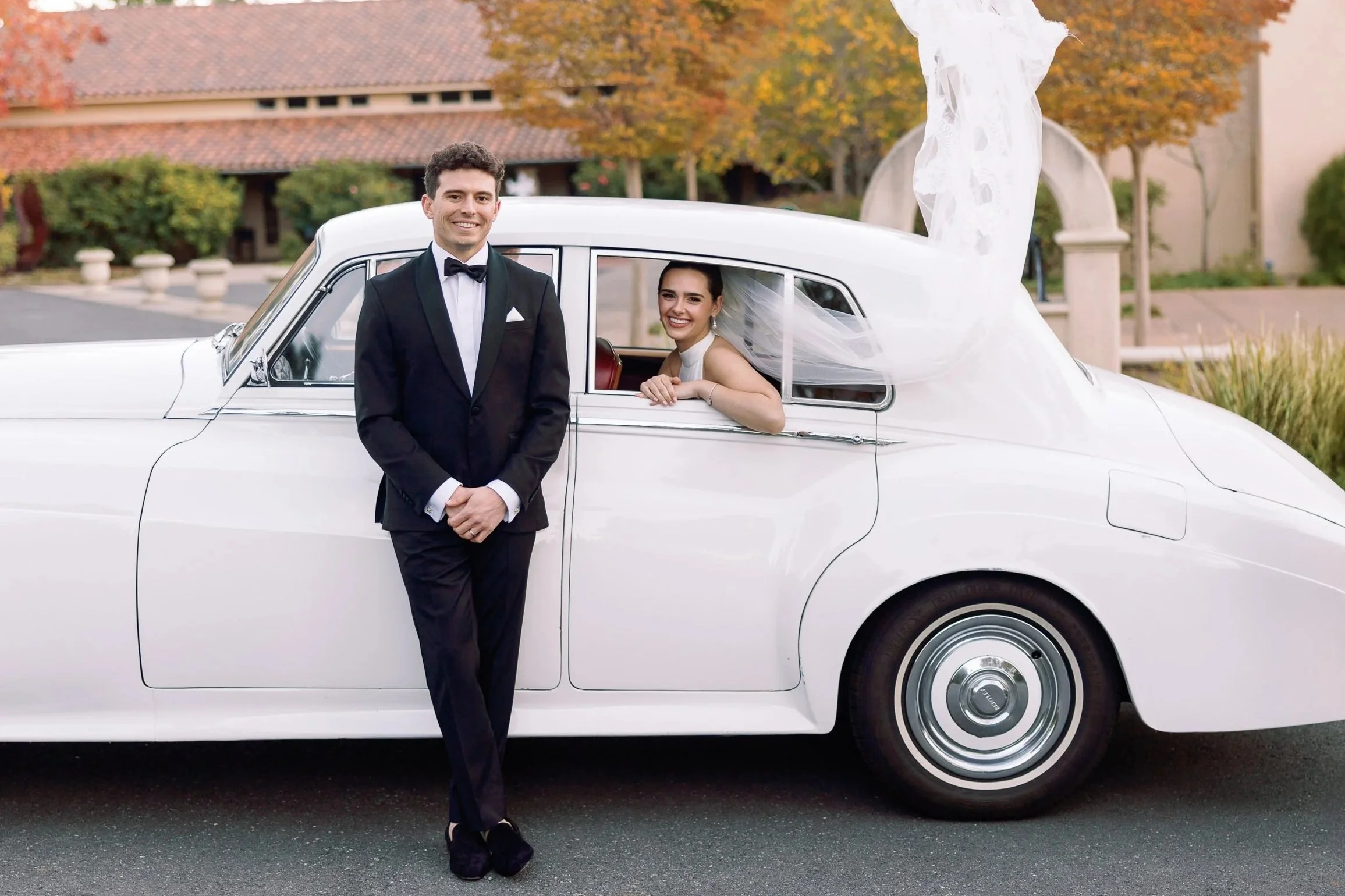 An Elegant East Bay Wedding with Vintage New York Energy