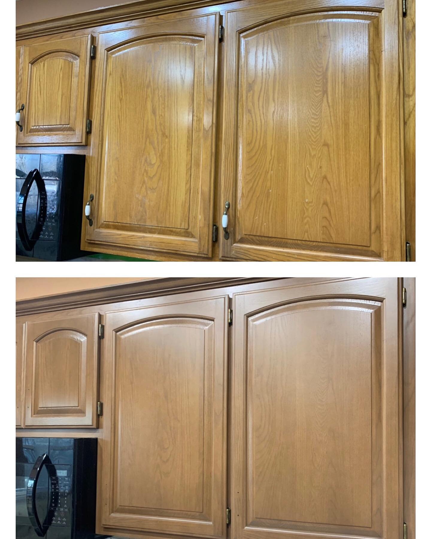 Sometimes your cabinets don&rsquo;t need a drastic change to make a drastic impact on your home. Something as subtle as a tiny change can significantly change the look and feel of your home!

#modernkitchen #woodrefinishing #springprojects #desmoines