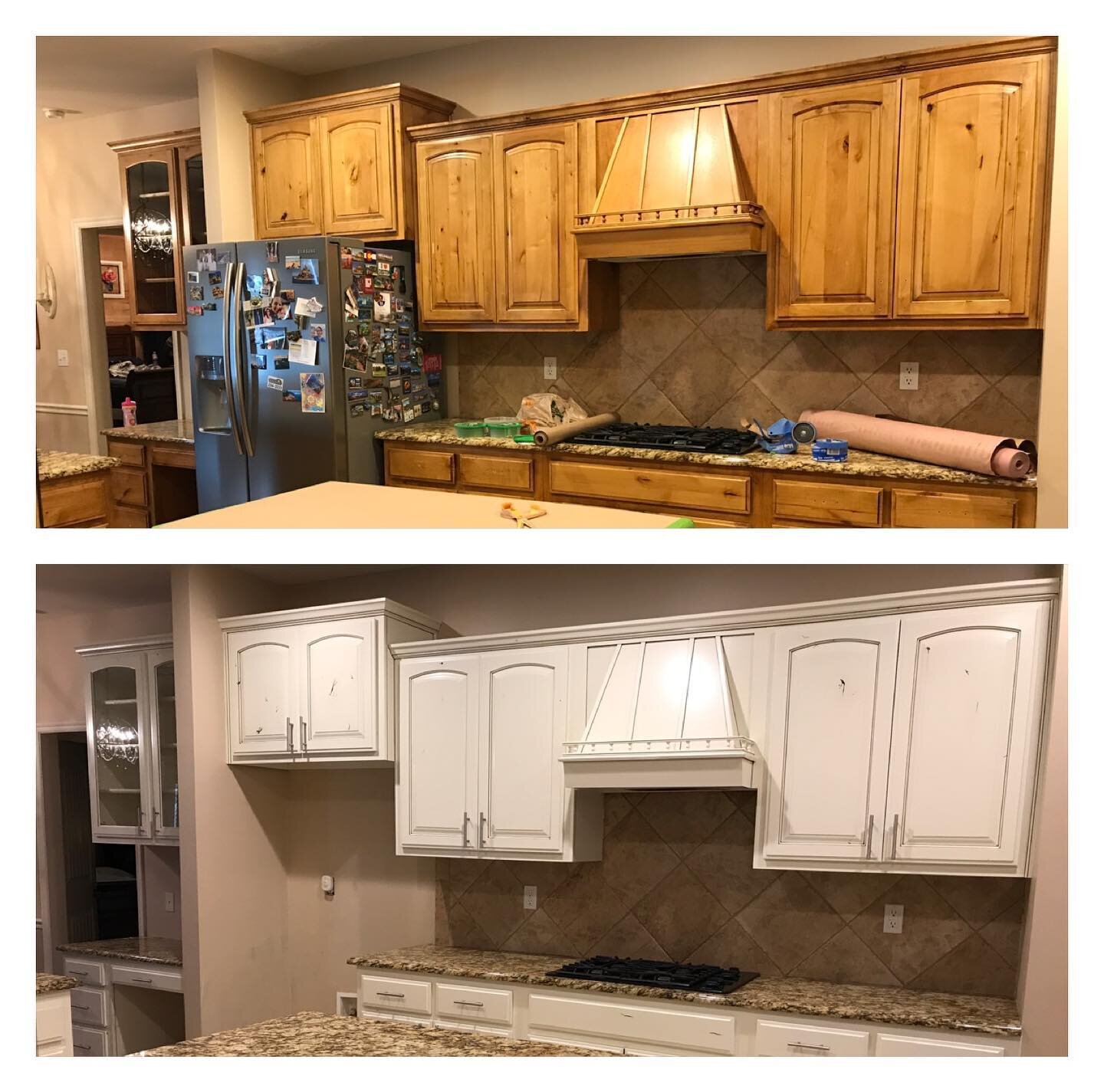 Painting your woodwork completely transforms a space. Get the modern kitchen you&rsquo;ve been dreaming about with Fresh Start Refinishing! Contact us today for a free estimate or more information!

#cabinetpainting #modernkitchen #refinishing