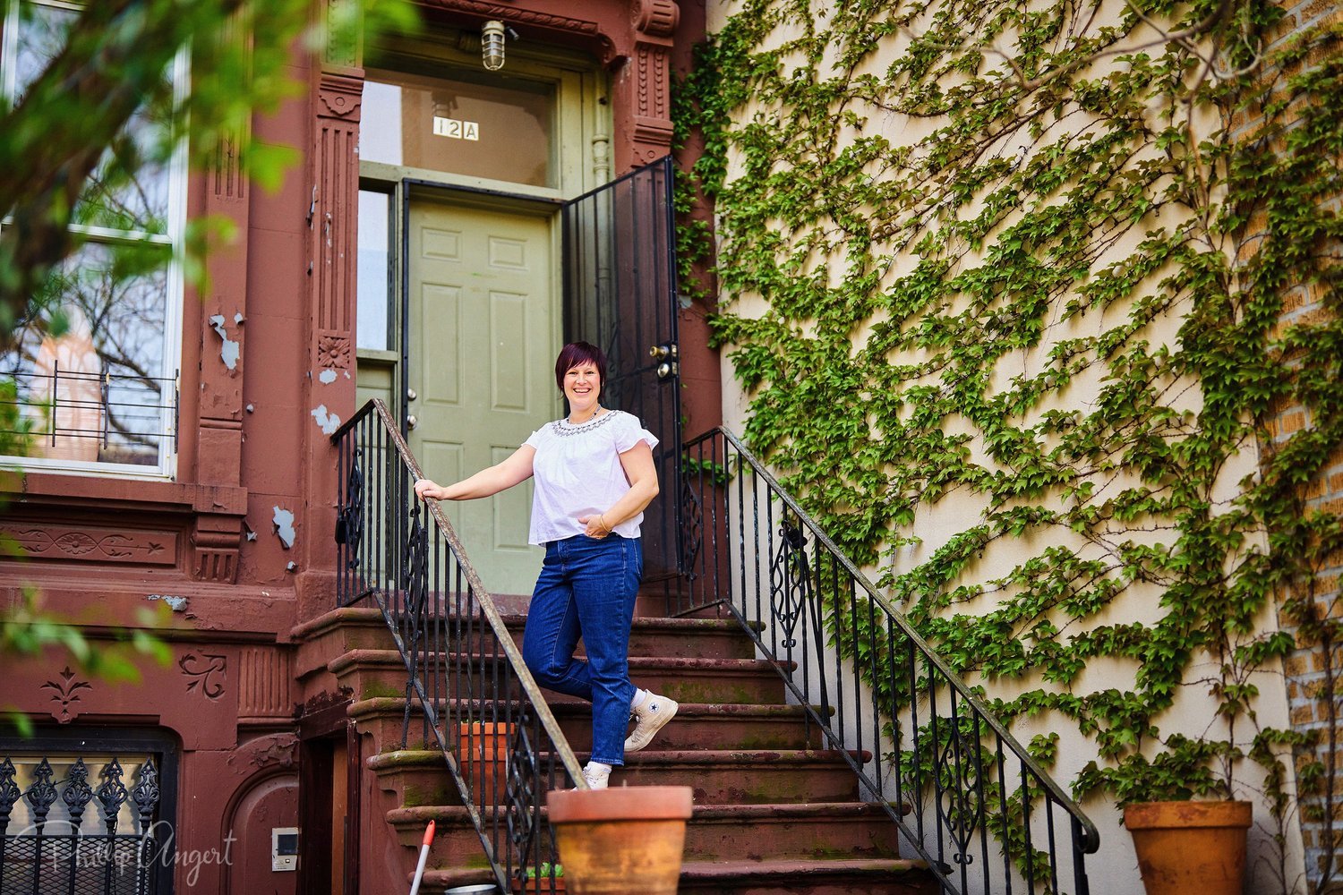 Trauma informed Breathwork in New York. Eva Kornet is located in Brooklyn.