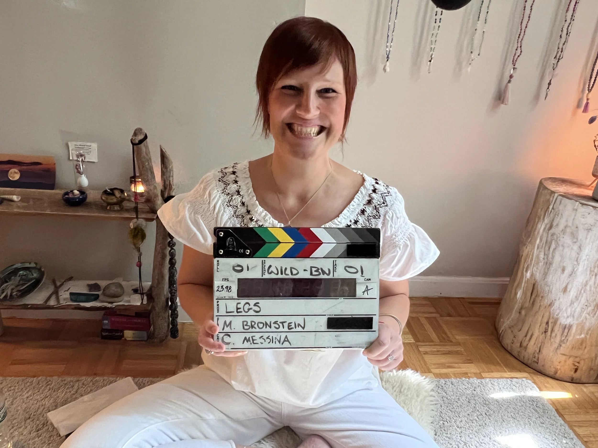 Eva Kornet working on the movie If I had legs, I'd kick you written by Mary Brownstein, Led Actress Rose Bryne. Eva Kornet was featured with her work in the movie.