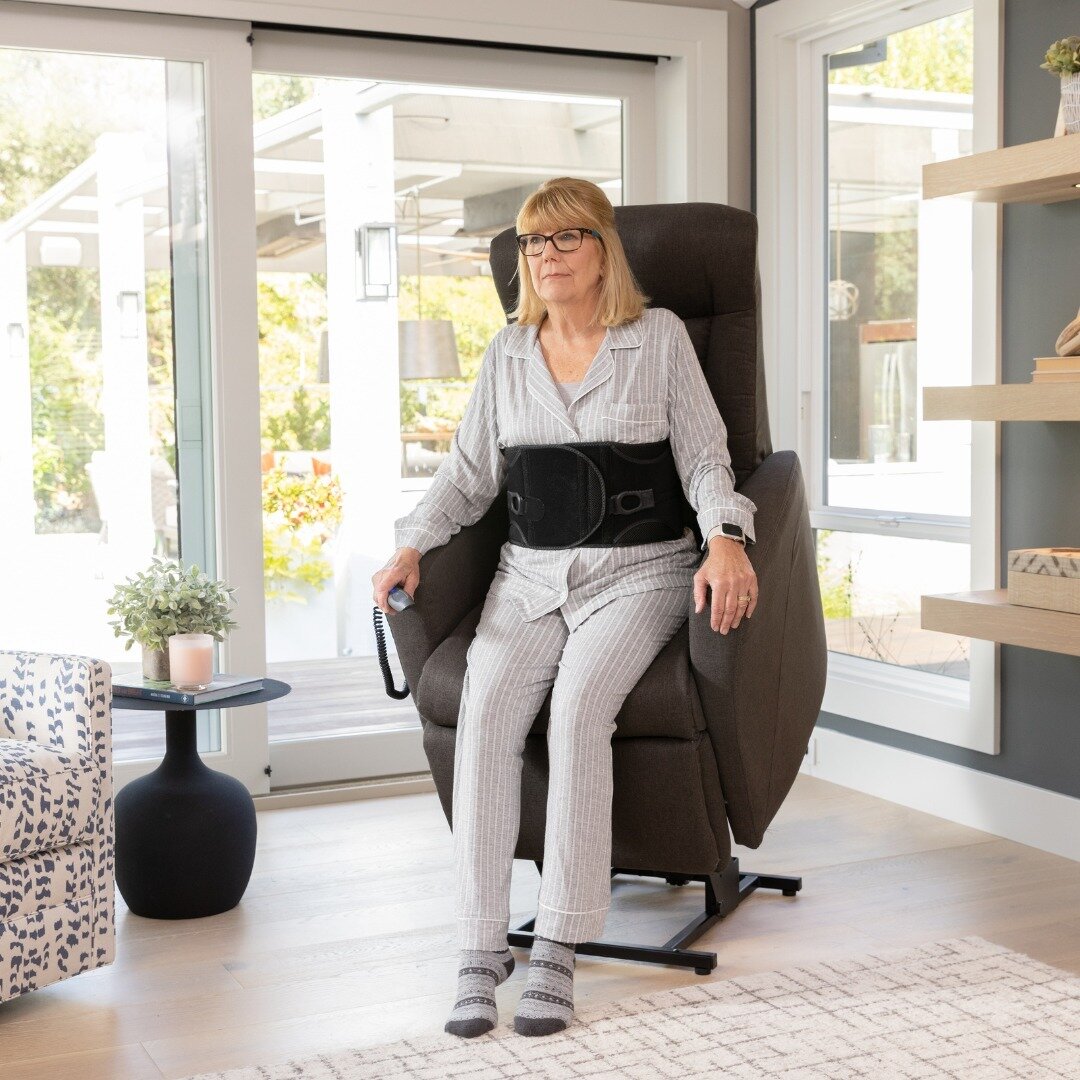 Three reasons a lift chair can help in your recovery:

1. A lift chair in a fully extended &ldquo;up&rdquo; position allows a user to get up without using arm strength. 

2. Some lift chair models are built to promote circulation.

3. A lift chair ca
