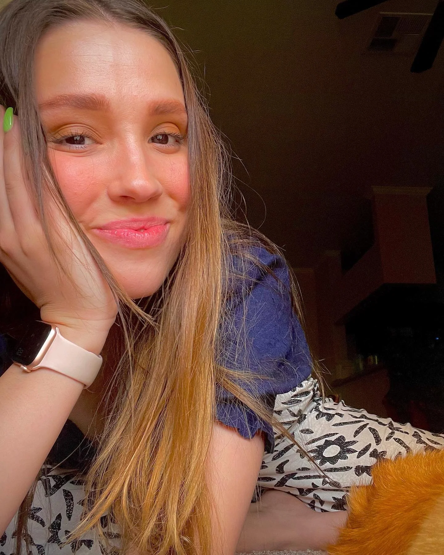 alexa, play on the floor by perfume genius 
everyone else, swipe for a surprise