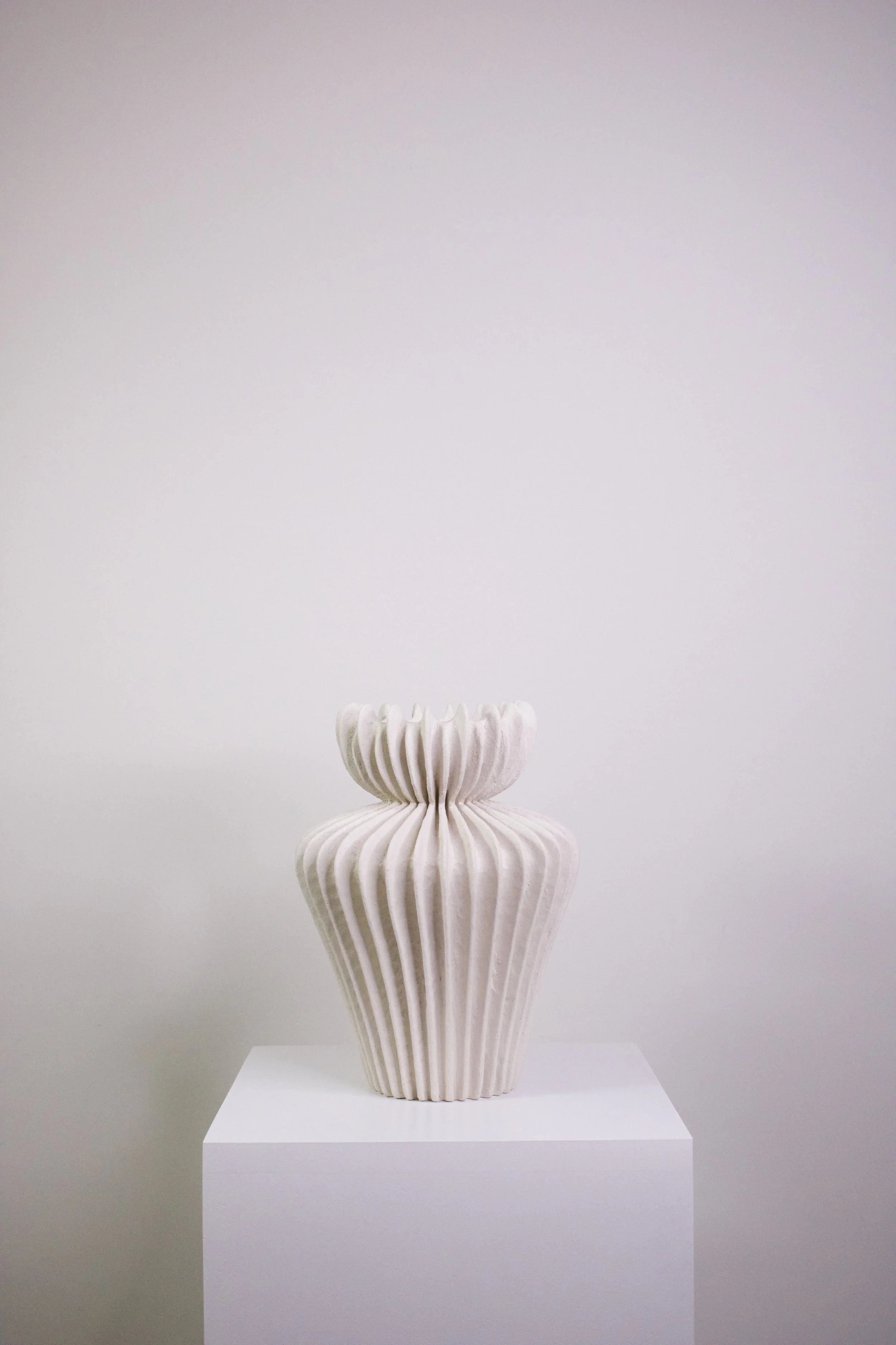 Lamellae Vessel - White (Small)
