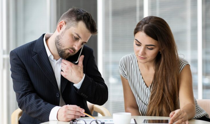 How a Strategic Divorce Lawyer Protects Your Personal Wealth