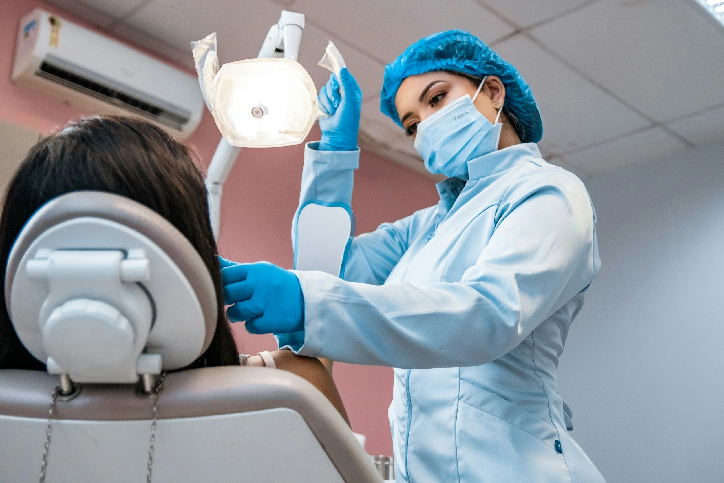Why Kids Should Visit the Dentist at a Young Age