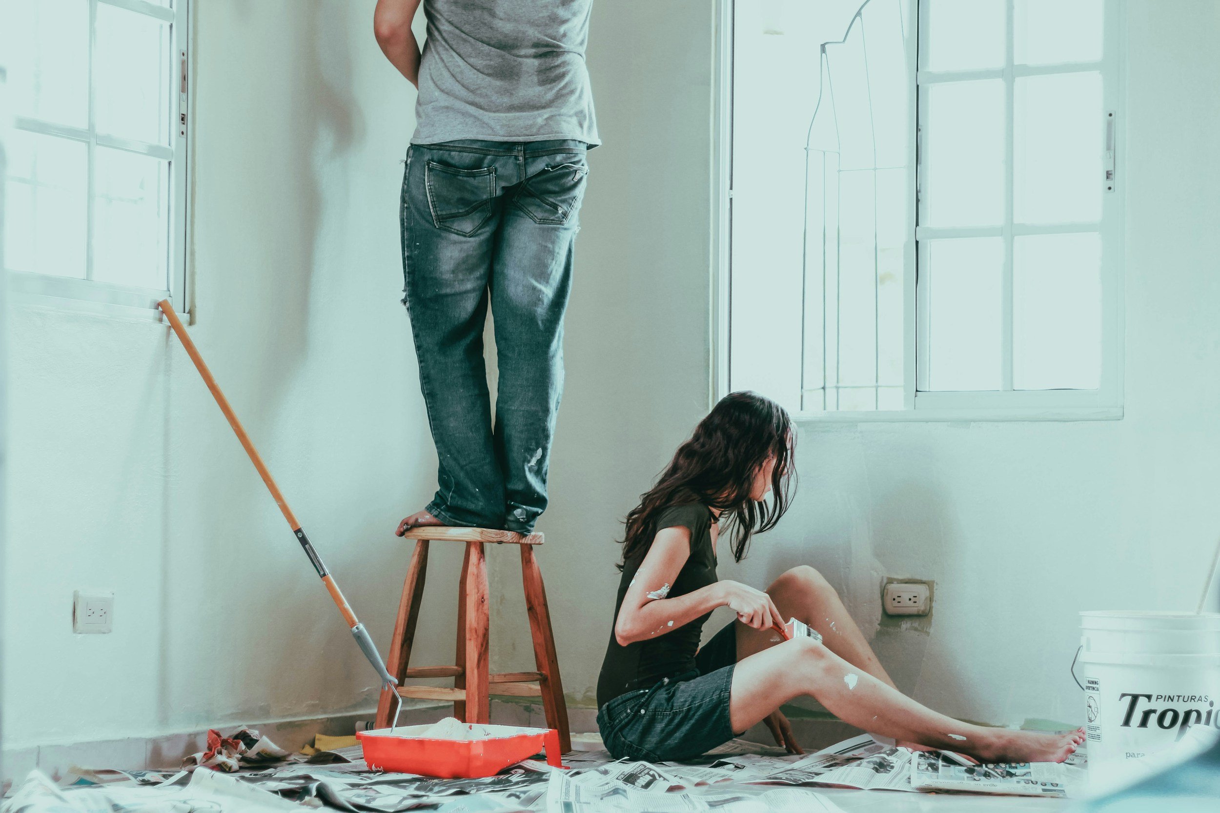 Should Dad Fix It Himself? A Weekend Repair Guide That Teaches Kids to Solve Problems
