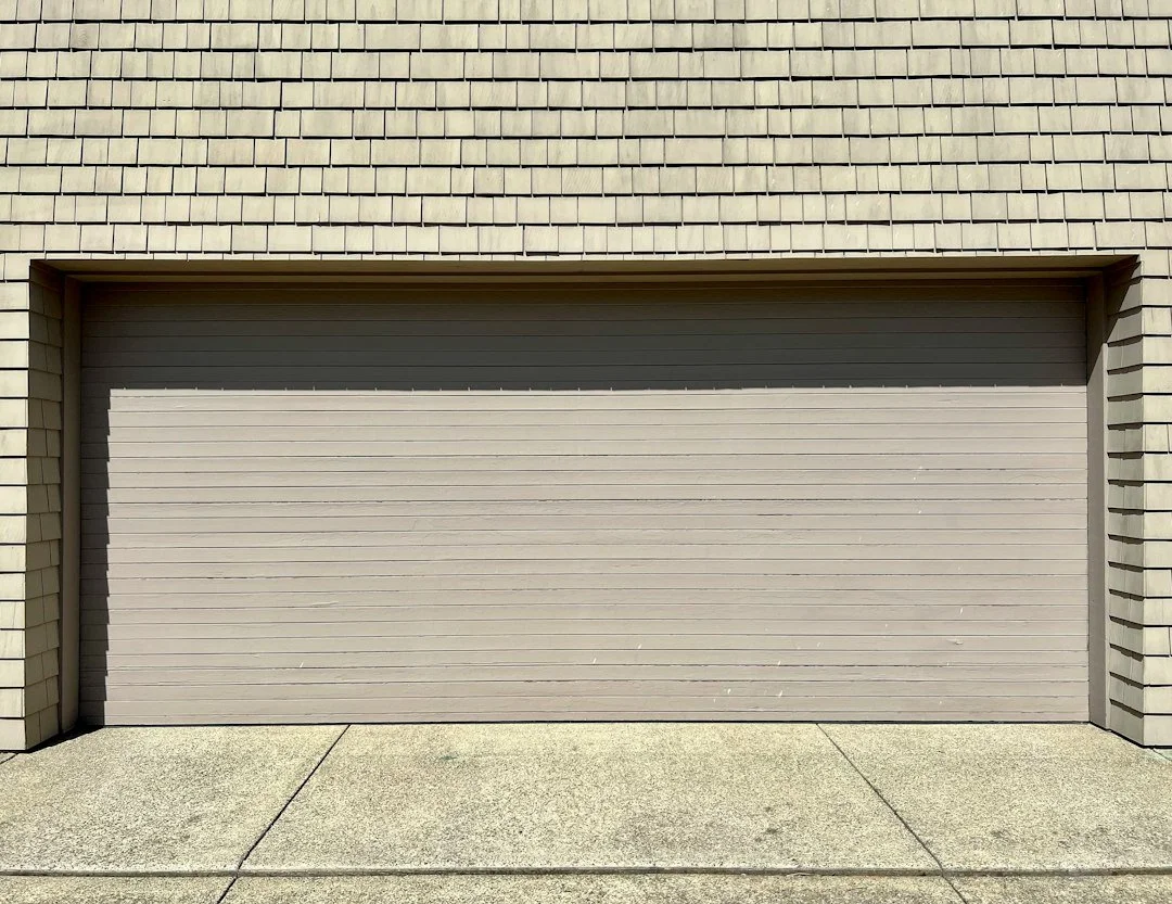 How Desert Heat Quietly Wears Down Garage Door Hardware