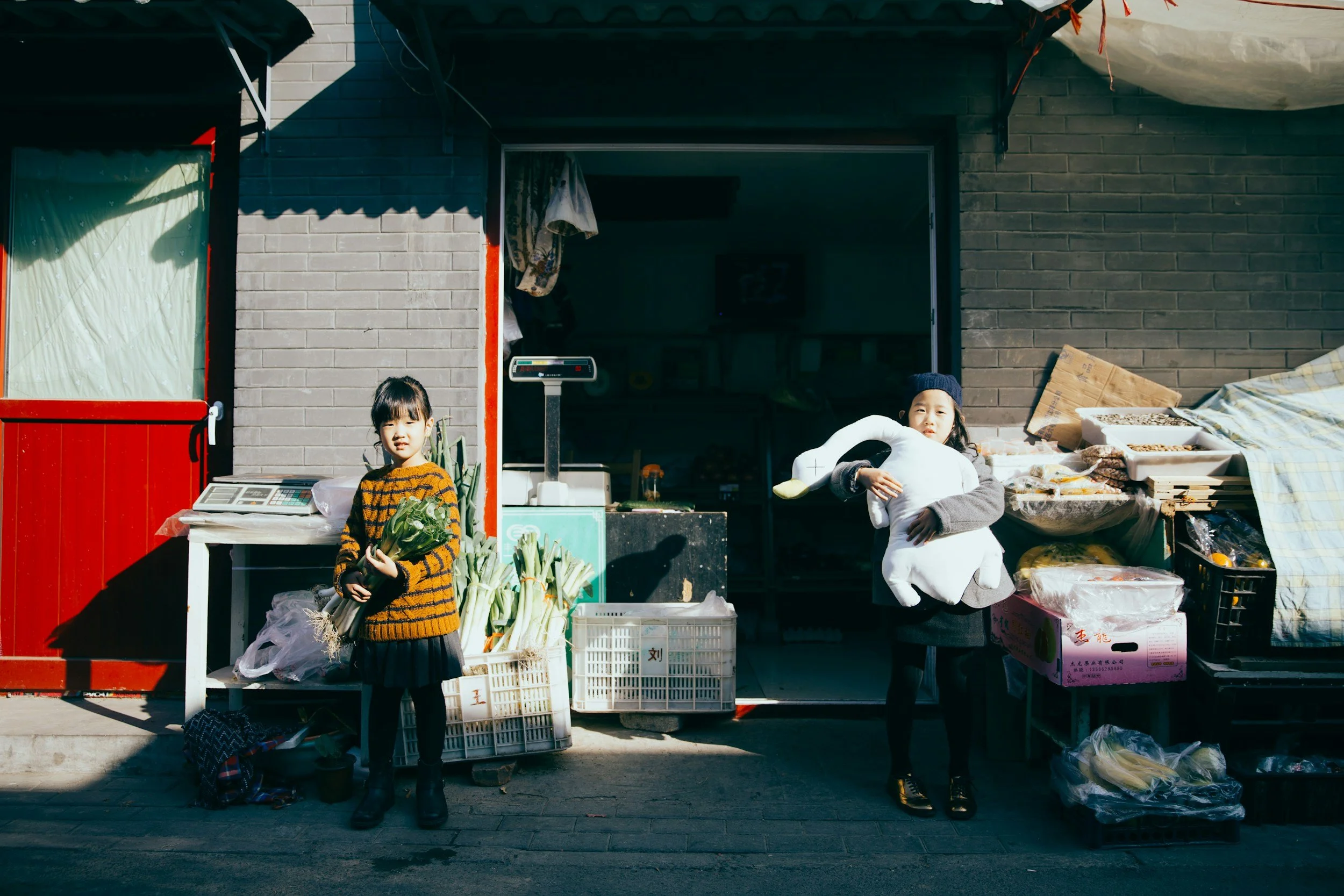 Decluttering for Dads: How Clearing Out Junk Can Improve Your Family's Mental Space in Philadelphia