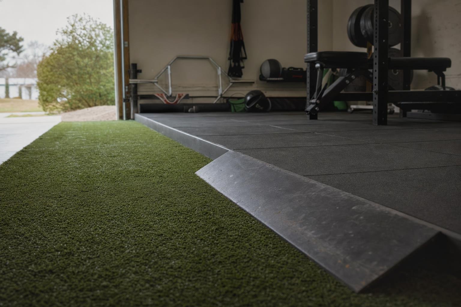 How to Choose Gym Flooring for a Safer, Quieter Home Gym