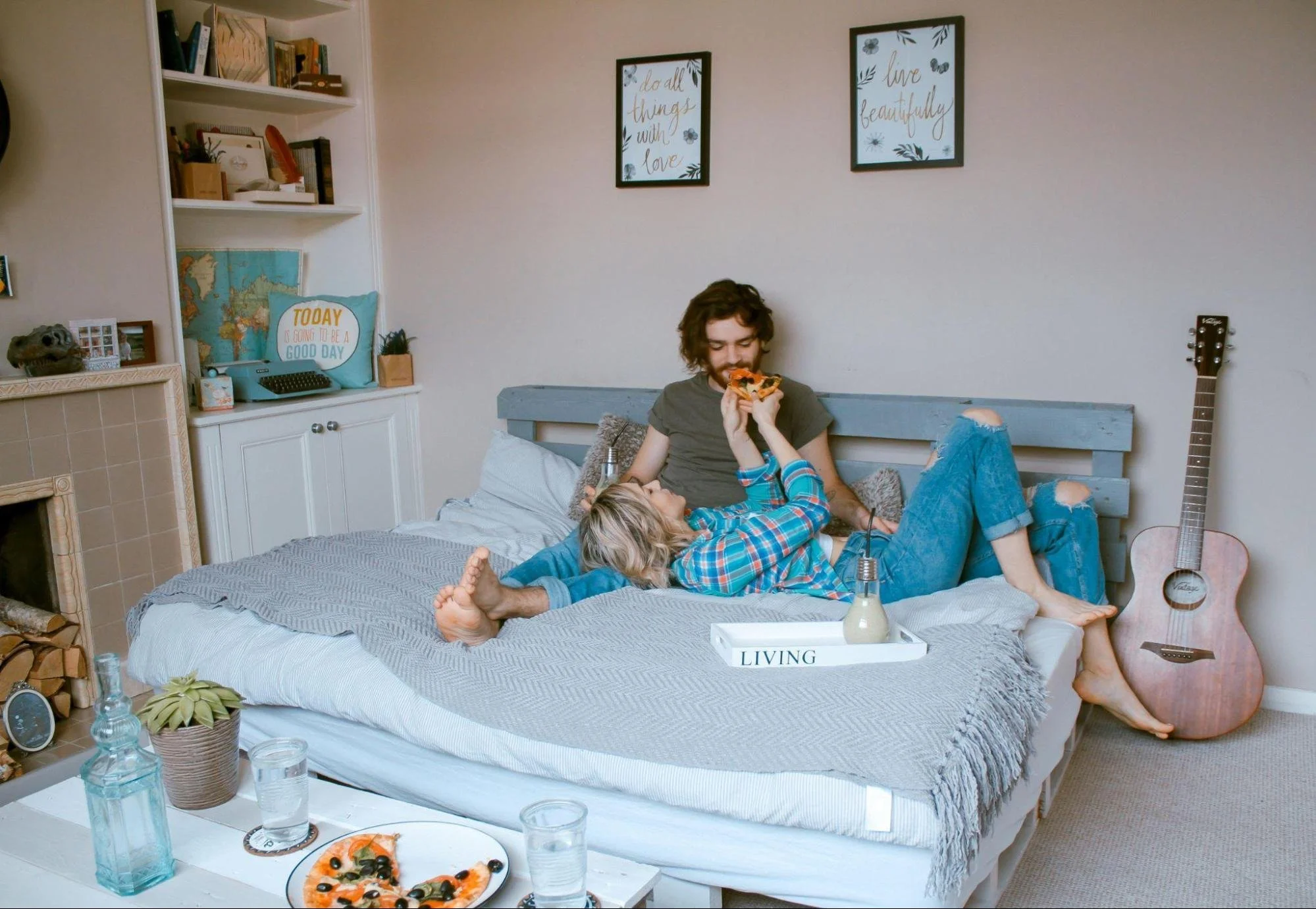 Small Nighttime Rituals That Help Busy Parents Feel More Like a Couple Again