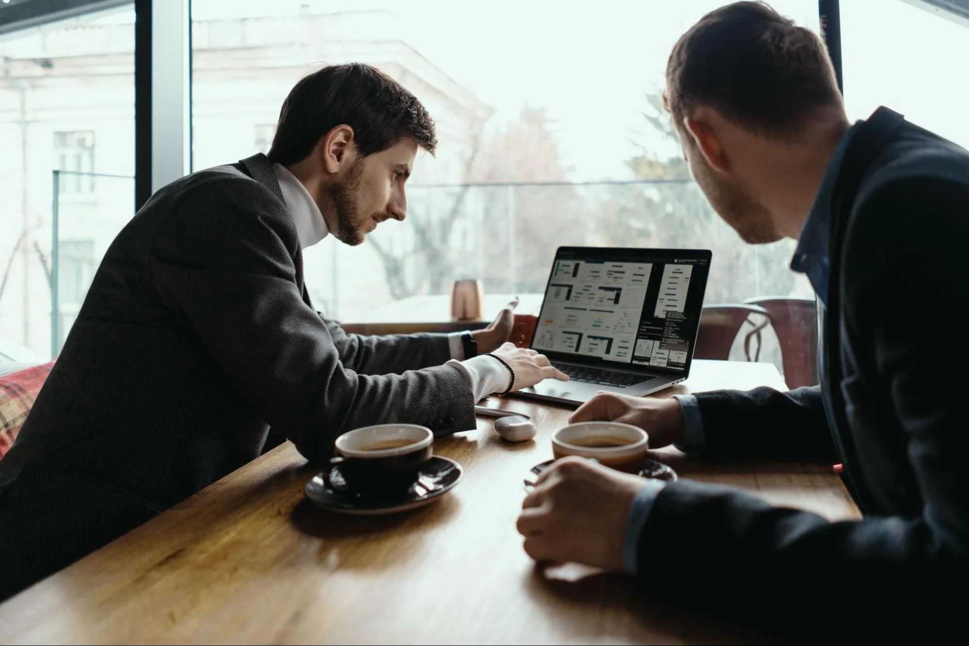 Why Smart Businesses Are Betting on Nearshore Recruiting Partners
