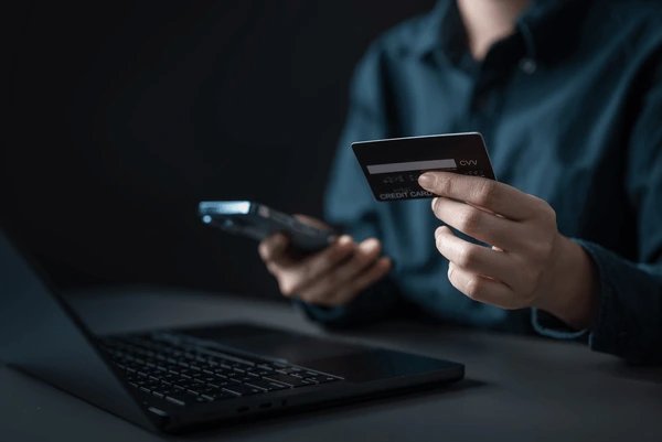 How to Document Unauthorized Credit Card Transactions in Fort Lauderdale