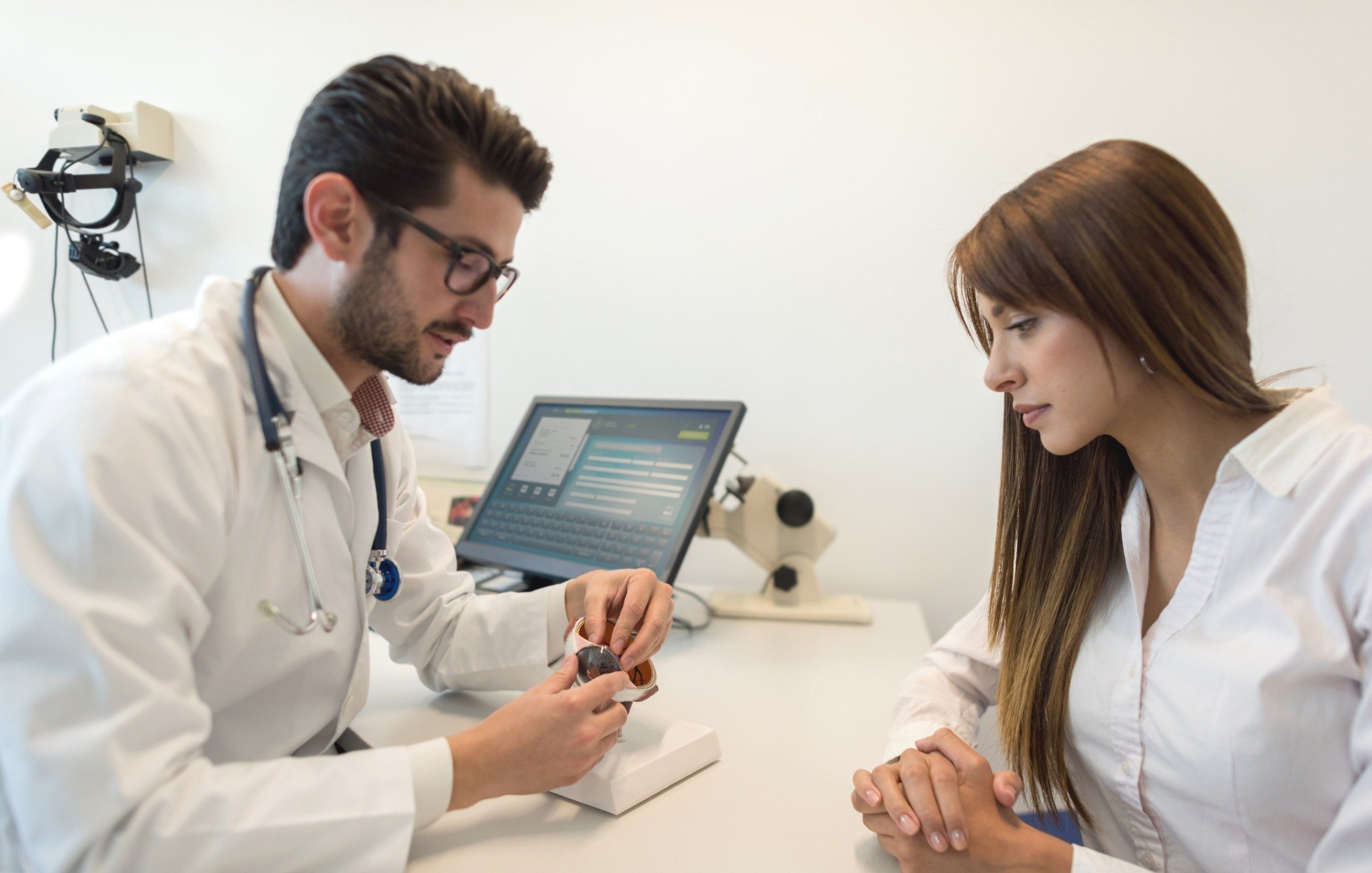 LASIK vs PRK vs EVO ICL: How to Know Which Vision Correction Fits You