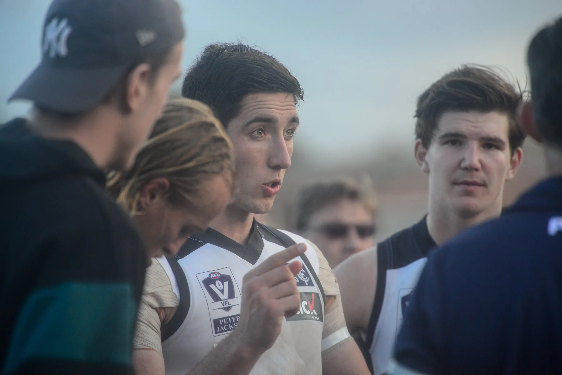 northern blues carlton vfl football melbourne box hill sport photographer jacob weitering