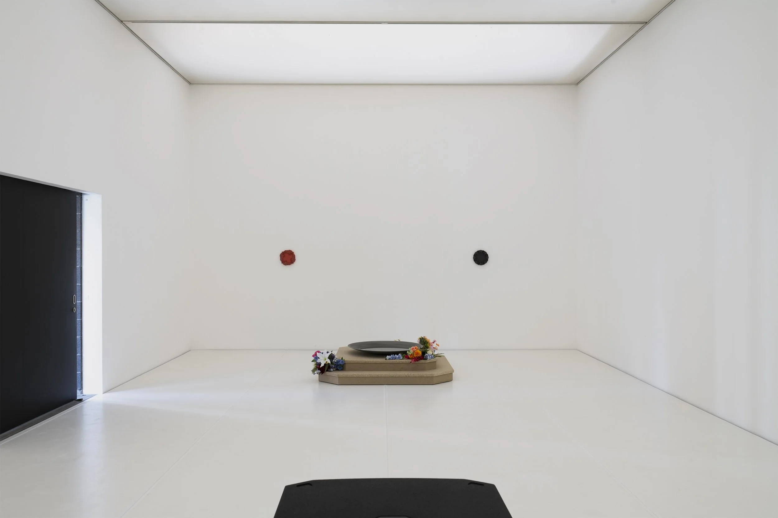 fig1 - Clemens Tschurtschenthaler; See You When I See You (Act II); 2025; Kunstraum Remise, Bludenz (AT); exhibition view ©christa-engstler.at.jpg