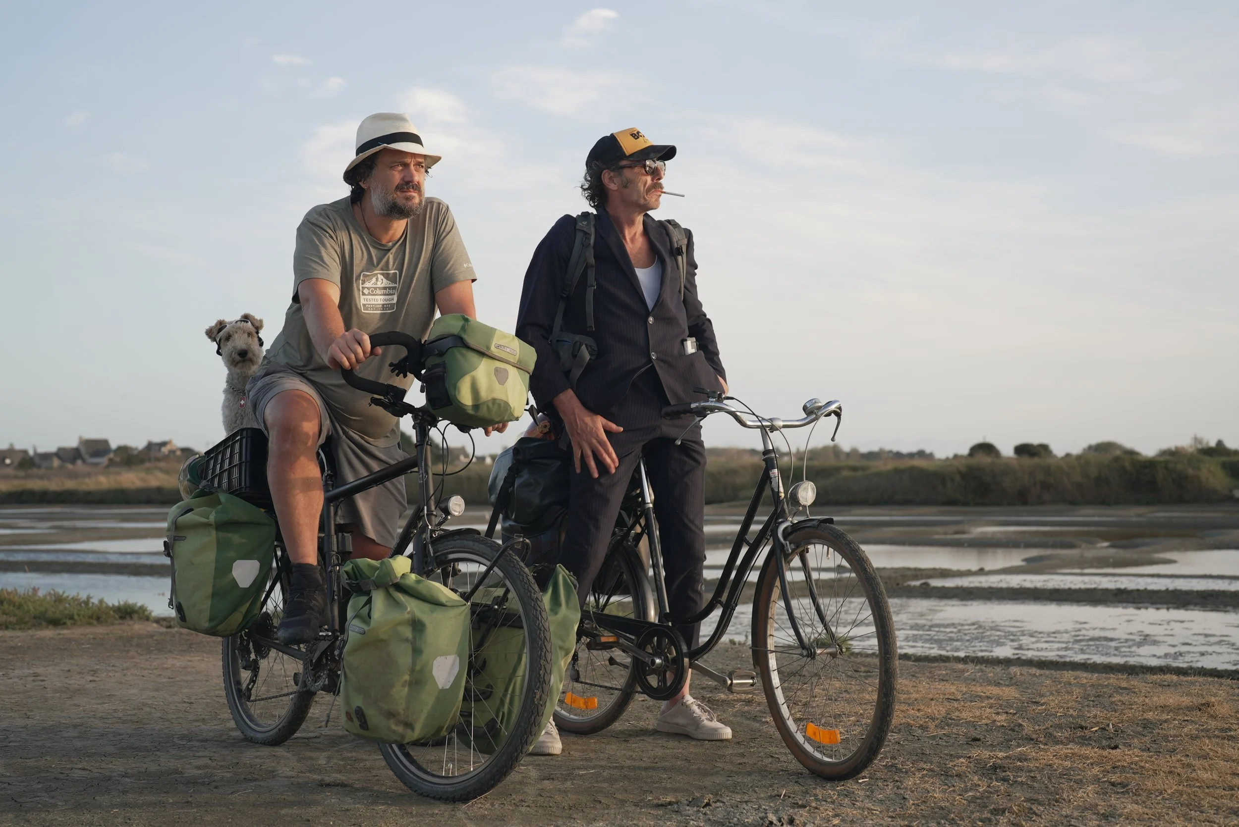 auf zwei rädern - à bicyclette
