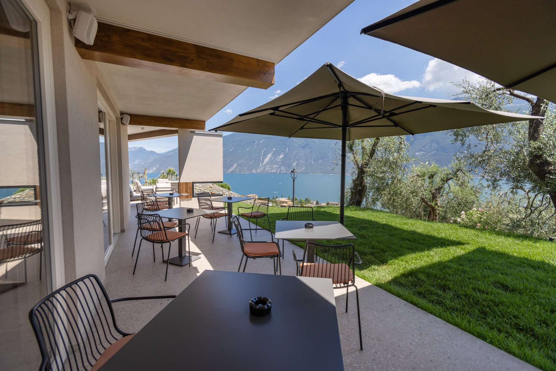 hotel_llac_bar_ristorante_vista_panoramica_2019.jpeg