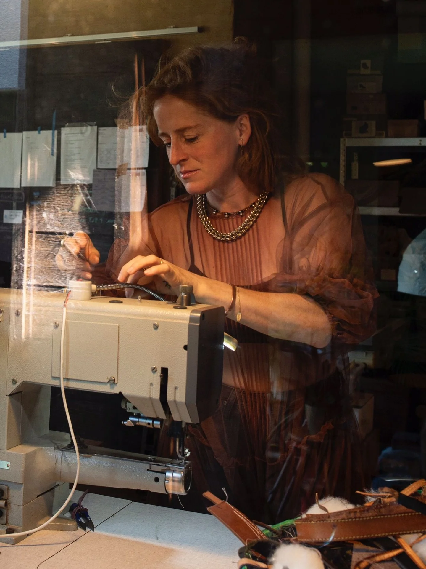 Hi there, I&rsquo;m Liesbeth 👋
Founder of @atelierliesbethverhelst &amp; @zlq.be 

With so many new faces here, it feels like the perfect time for a little (re)introduction 💫

I&rsquo;m a leatherworker, designer, and educator&mdash;though when peop