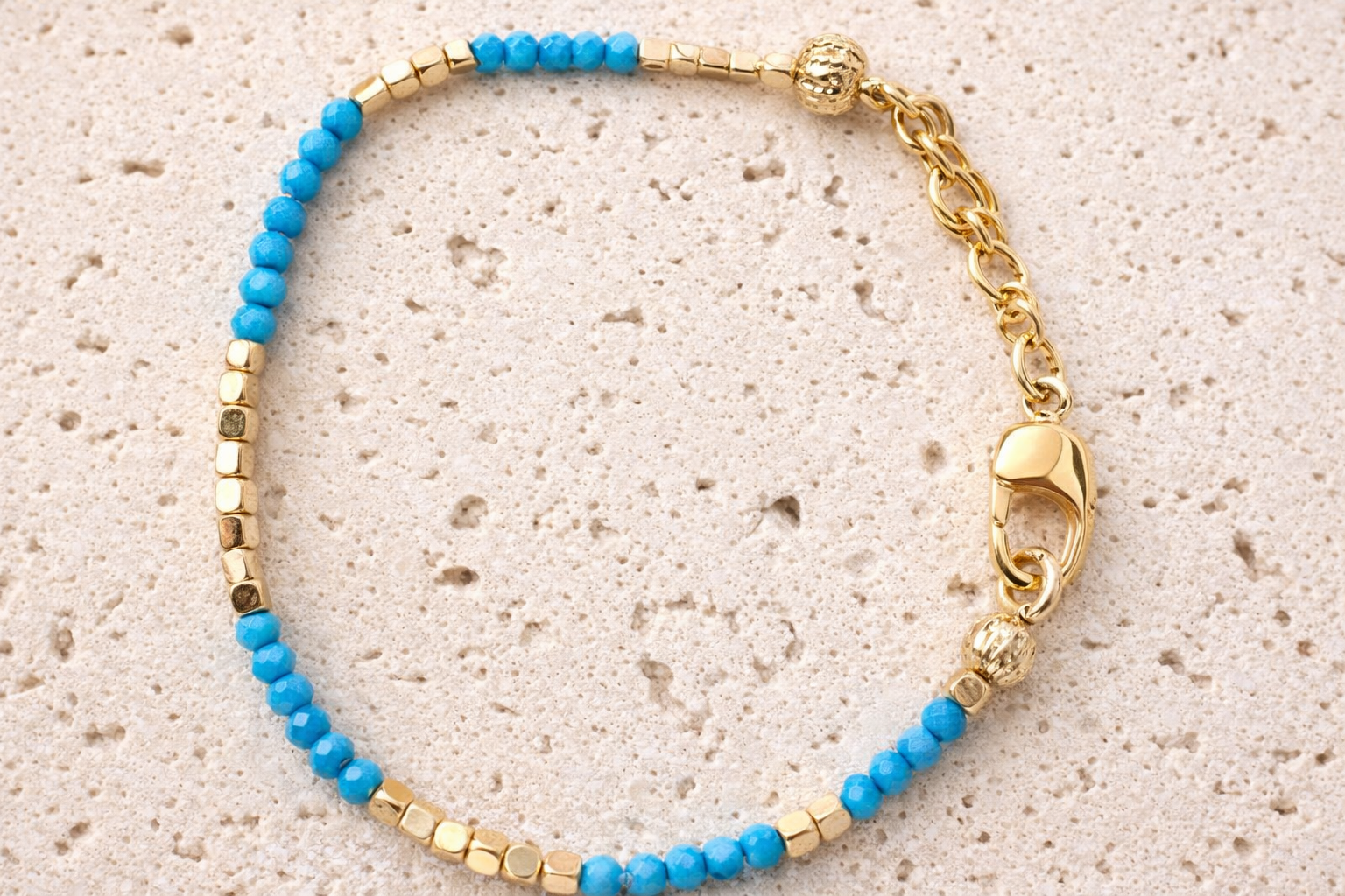 Ibiza Turquoise bracelet.png