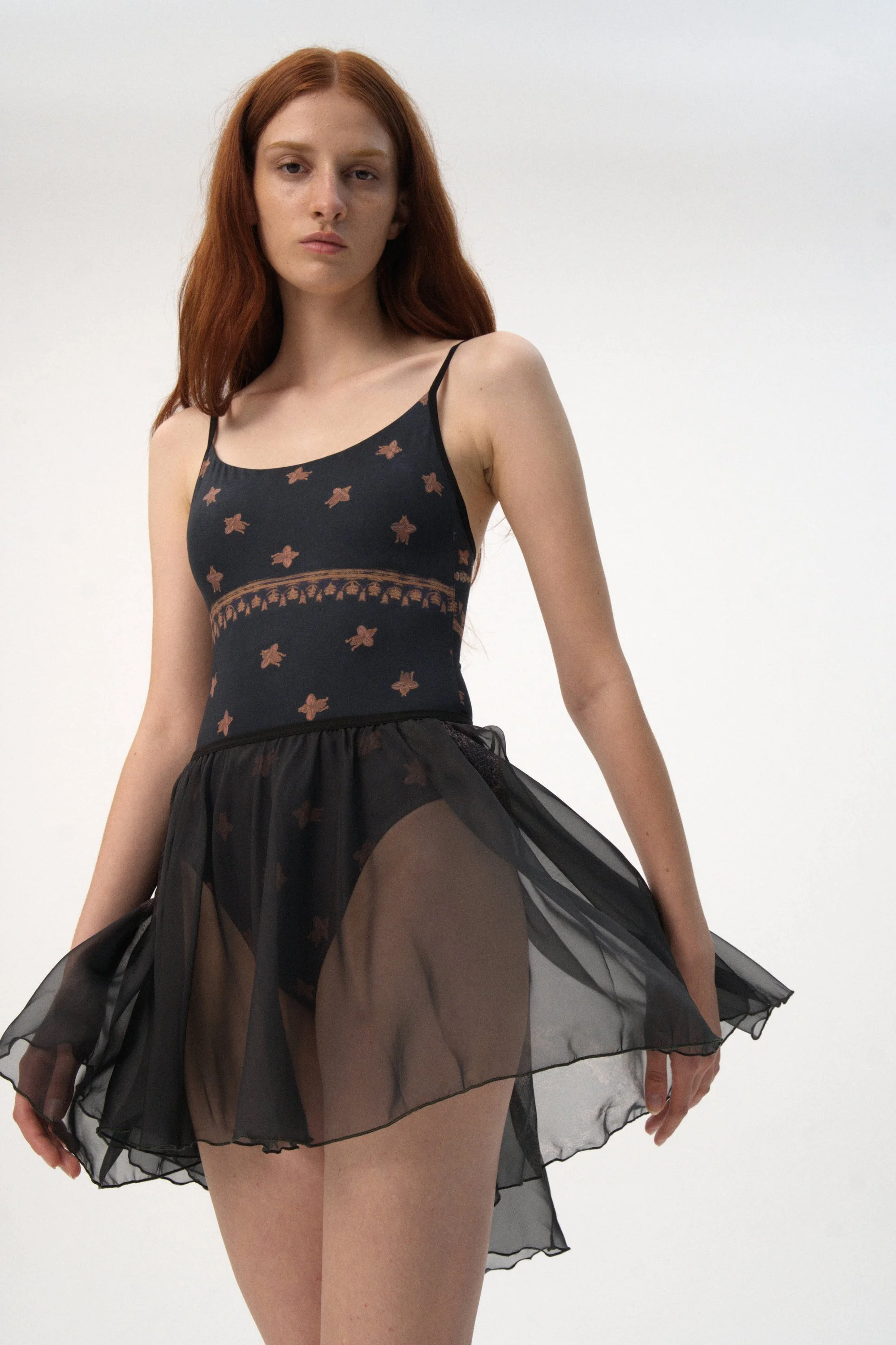 maldire-amanti-short-skirt-01.jpg