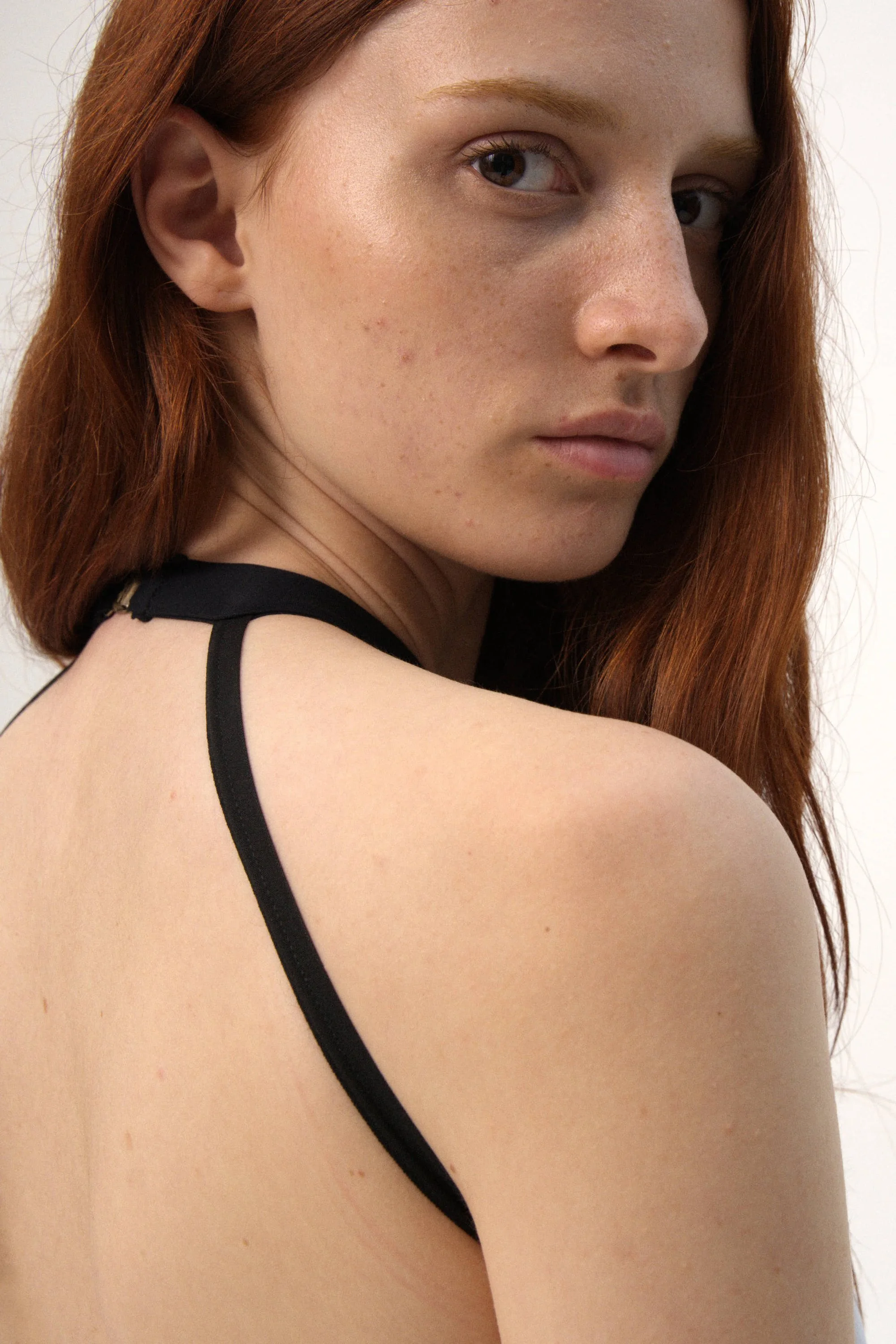 maldire-harlequinade-halter-01.jpg