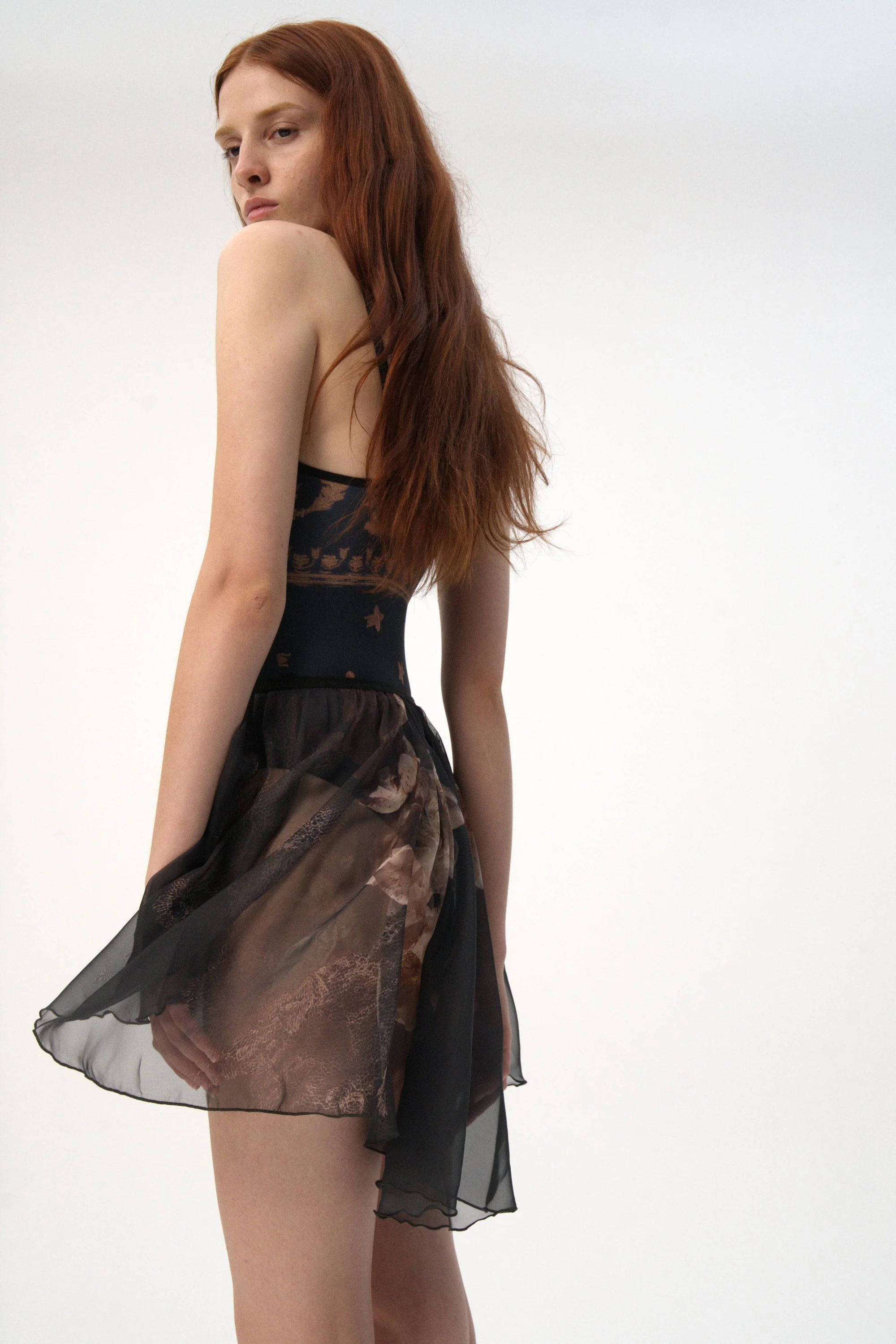 maldire-amanti-short-skirt-05.jpg