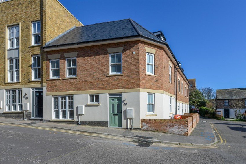 4 Fort RD 1.jpg